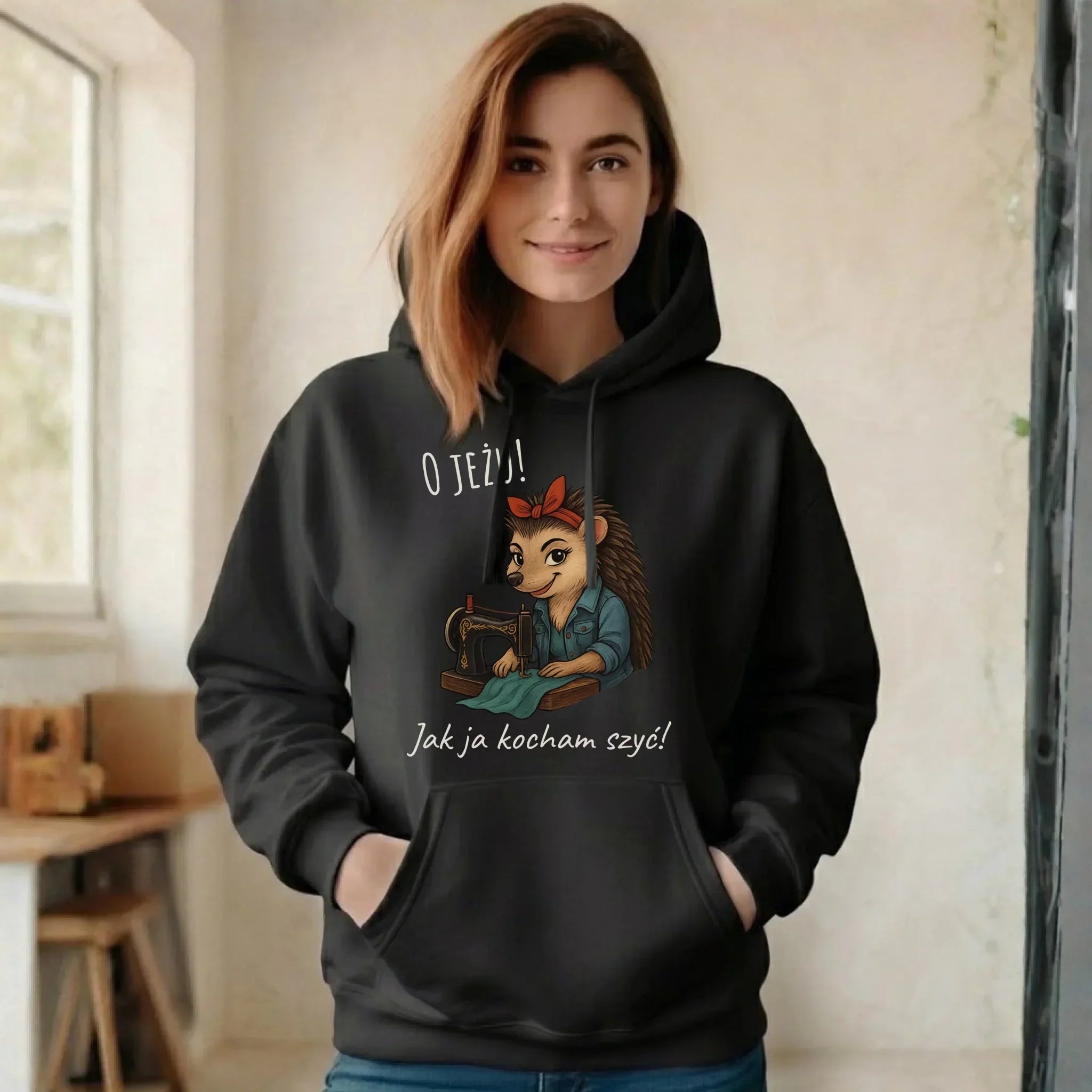 Bluza damska z kapturem szyciowa dla krawcowej - O JEŻU! Jak ja kocham szyć! HS09 - StoryCups.pl