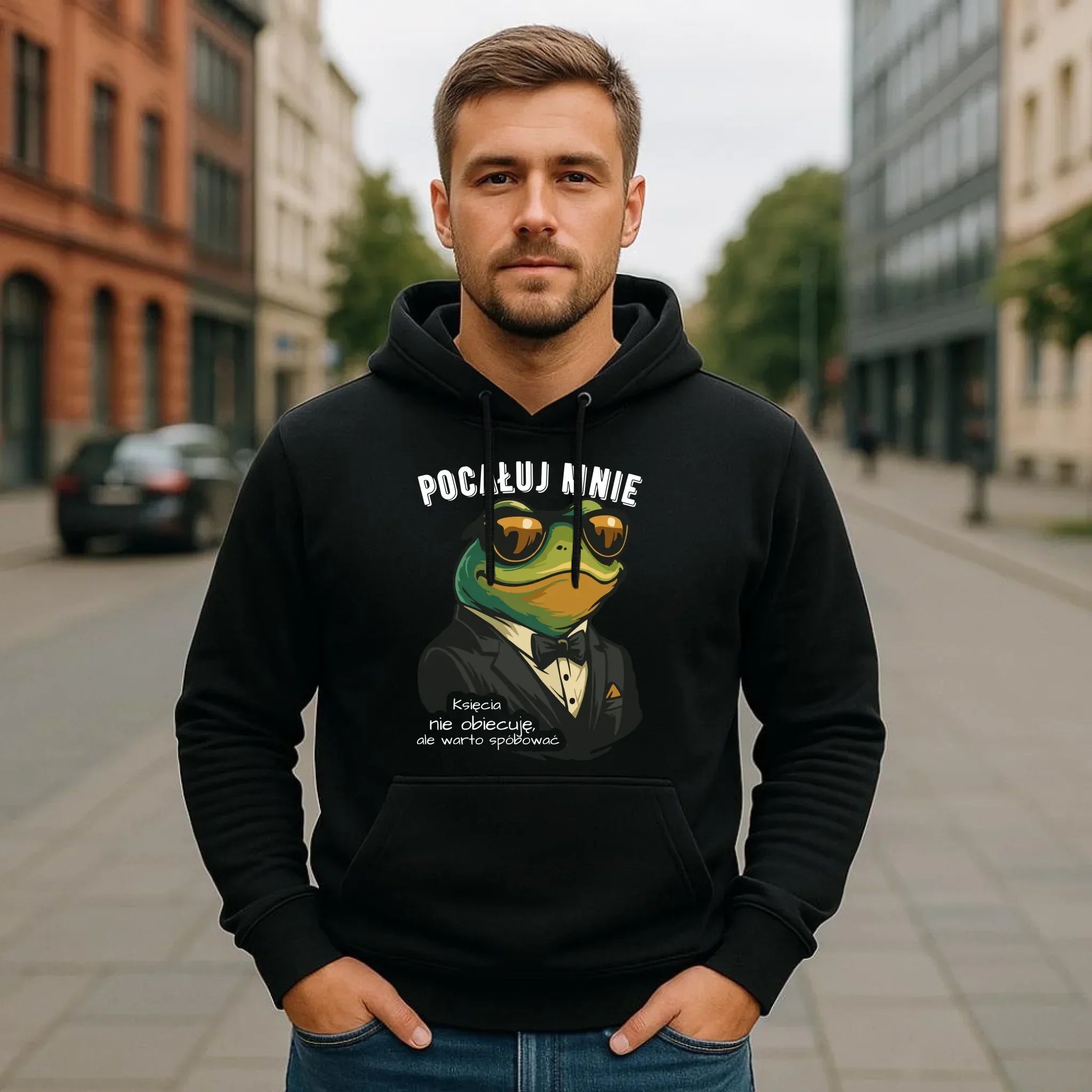 Bluza męska z kapturem - Żaba w garniturze pocałuj mnie W55 - StoryCups.pl