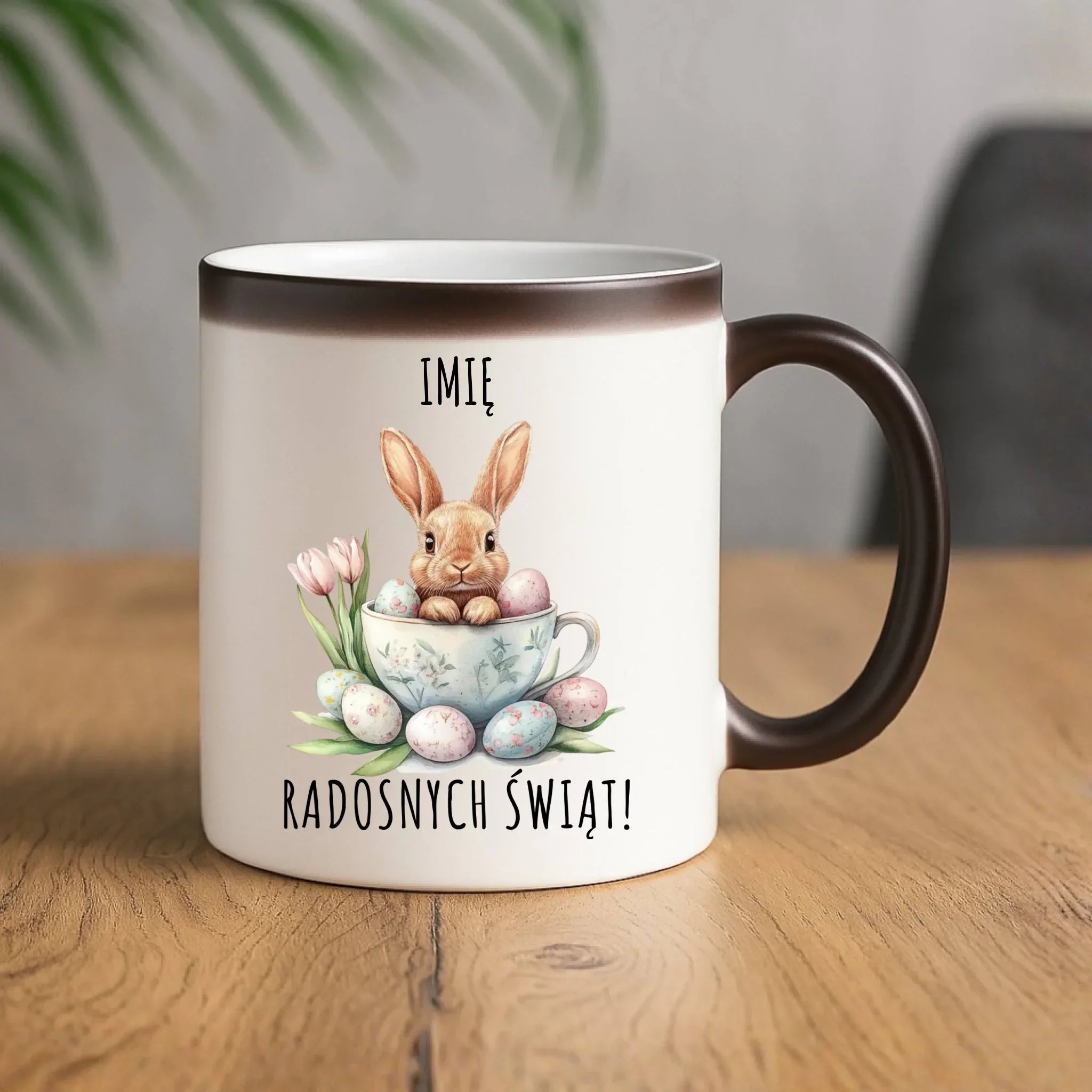 Kubek magiczny na Wielkanoc - Zajączek radosnych świąt - personalizowany WN01 - StoryCups.pl