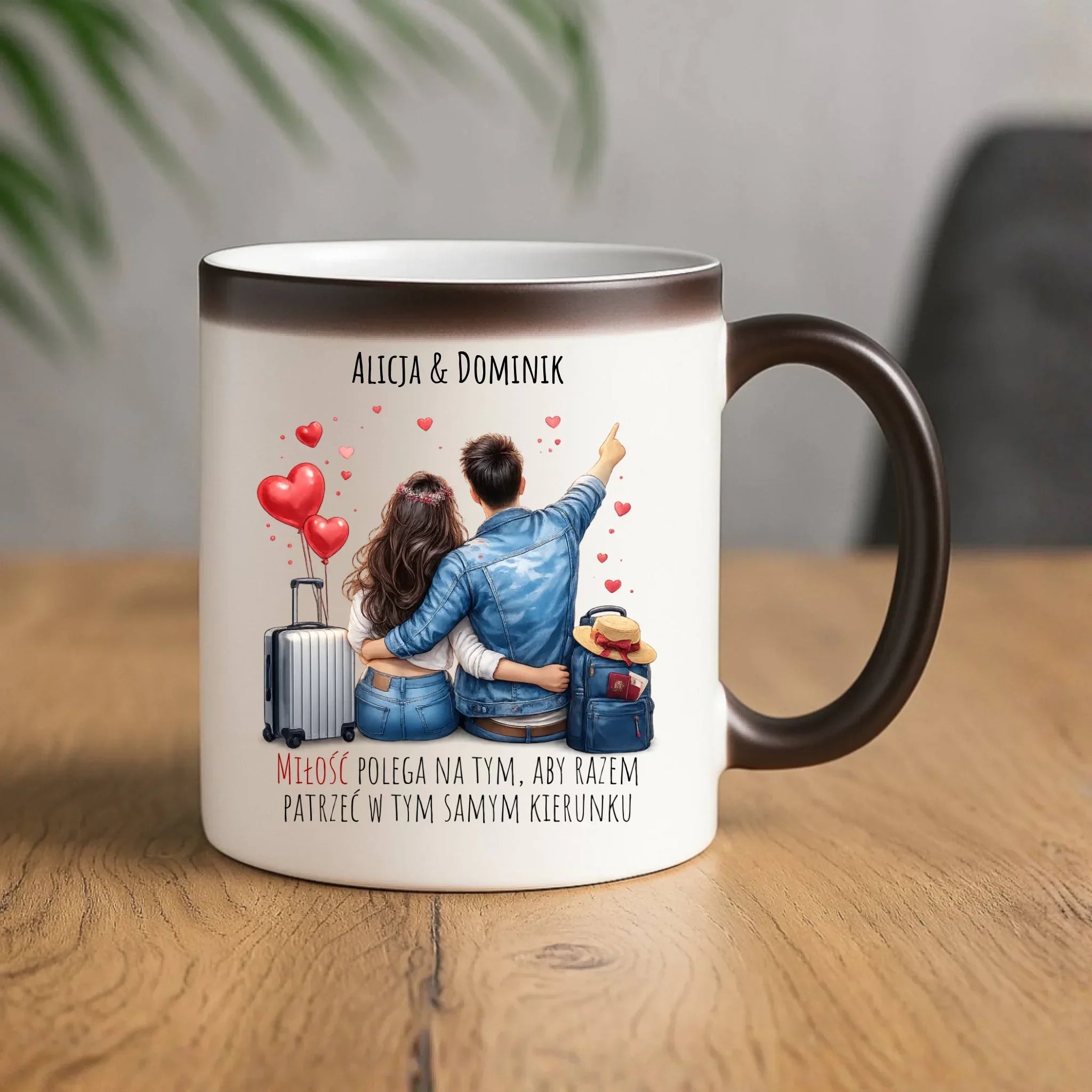 Kubek magiczny dla par - Para w podróży miłość - personalizowany W12 - StoryCups.pl