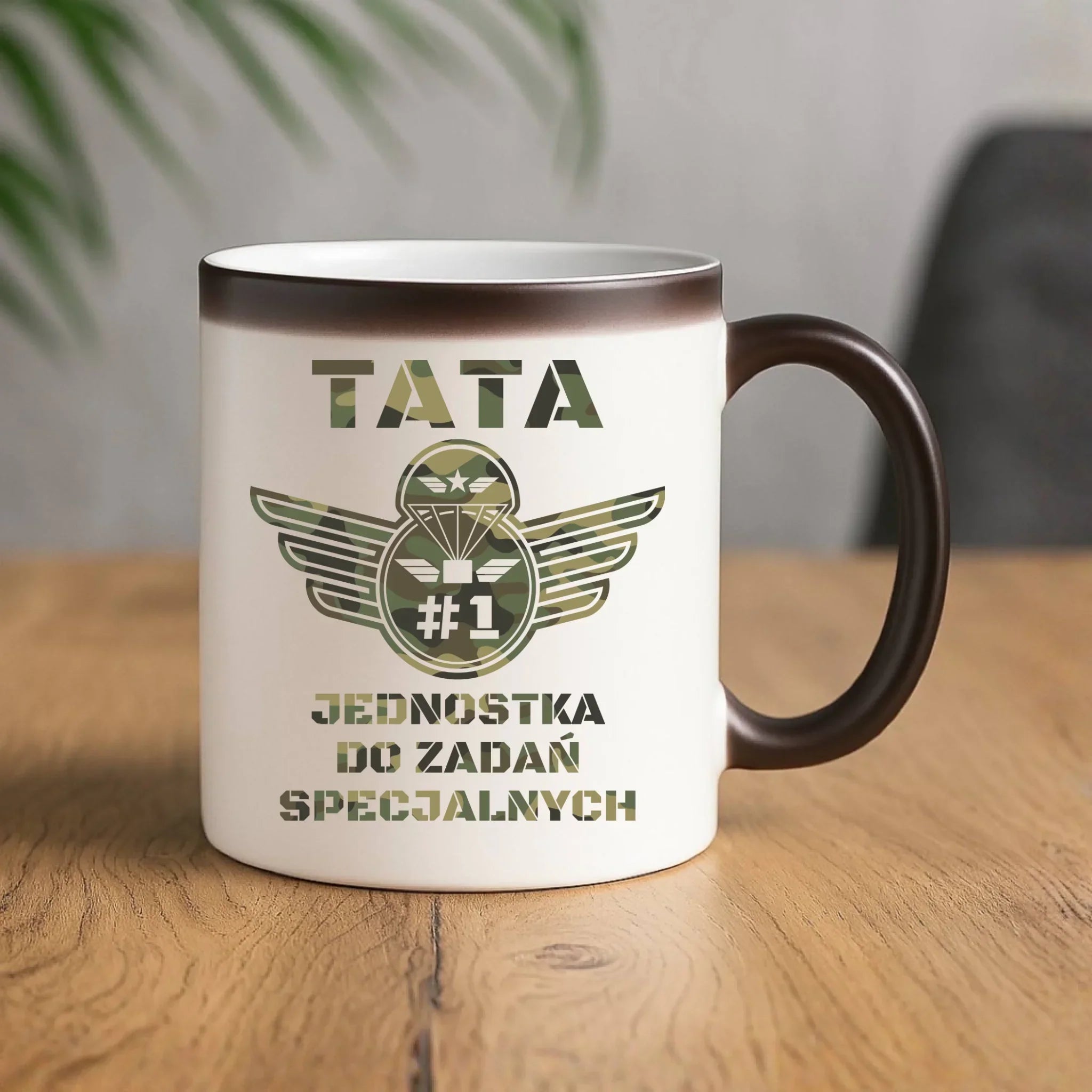 Kubek magiczny dla taty - Tata jednostka do zadań specjalnych DT42 - StoryCups.pl