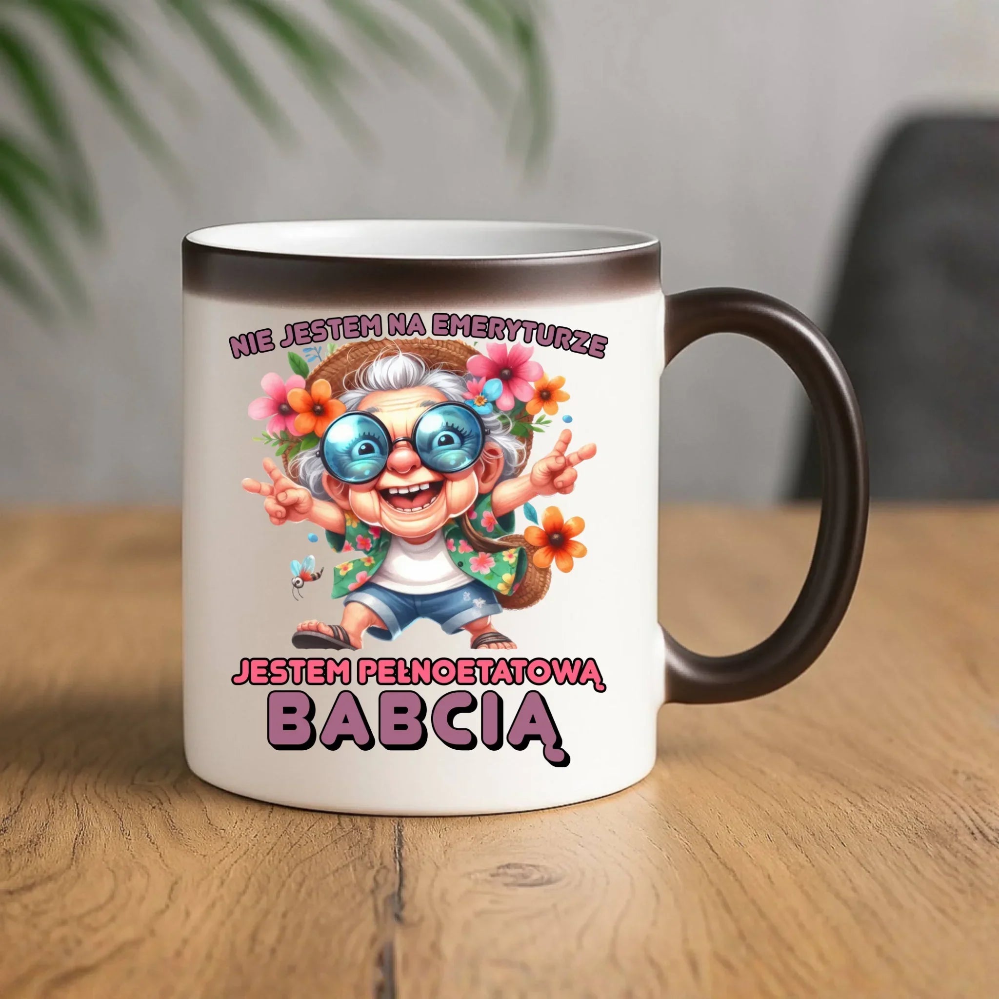 Kubek magiczny dla babci - Pełnoetatowa babcia B20 - StoryCups.pl