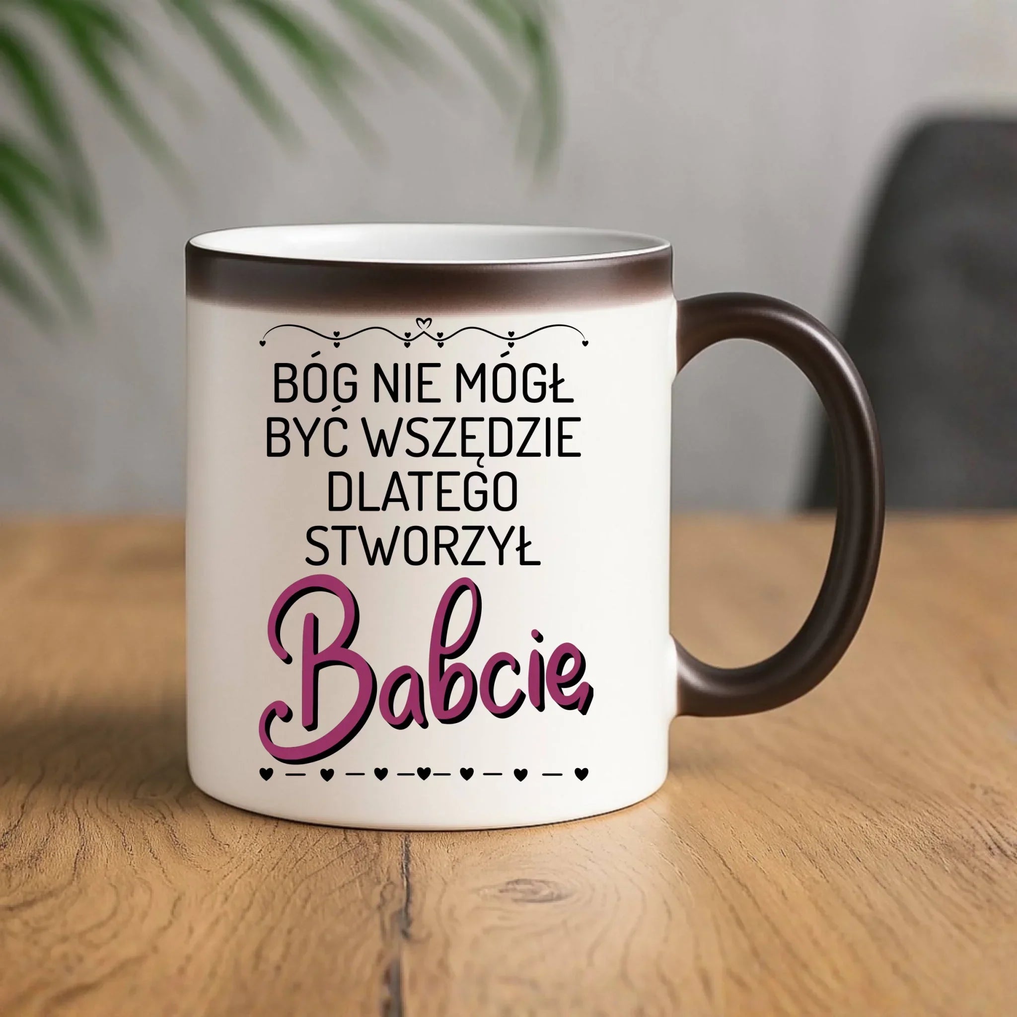 Kubek magiczny dla babci - Bóg nie mógł być wszędzie dlatego stworzył babcię B09 - StoryCups.pl