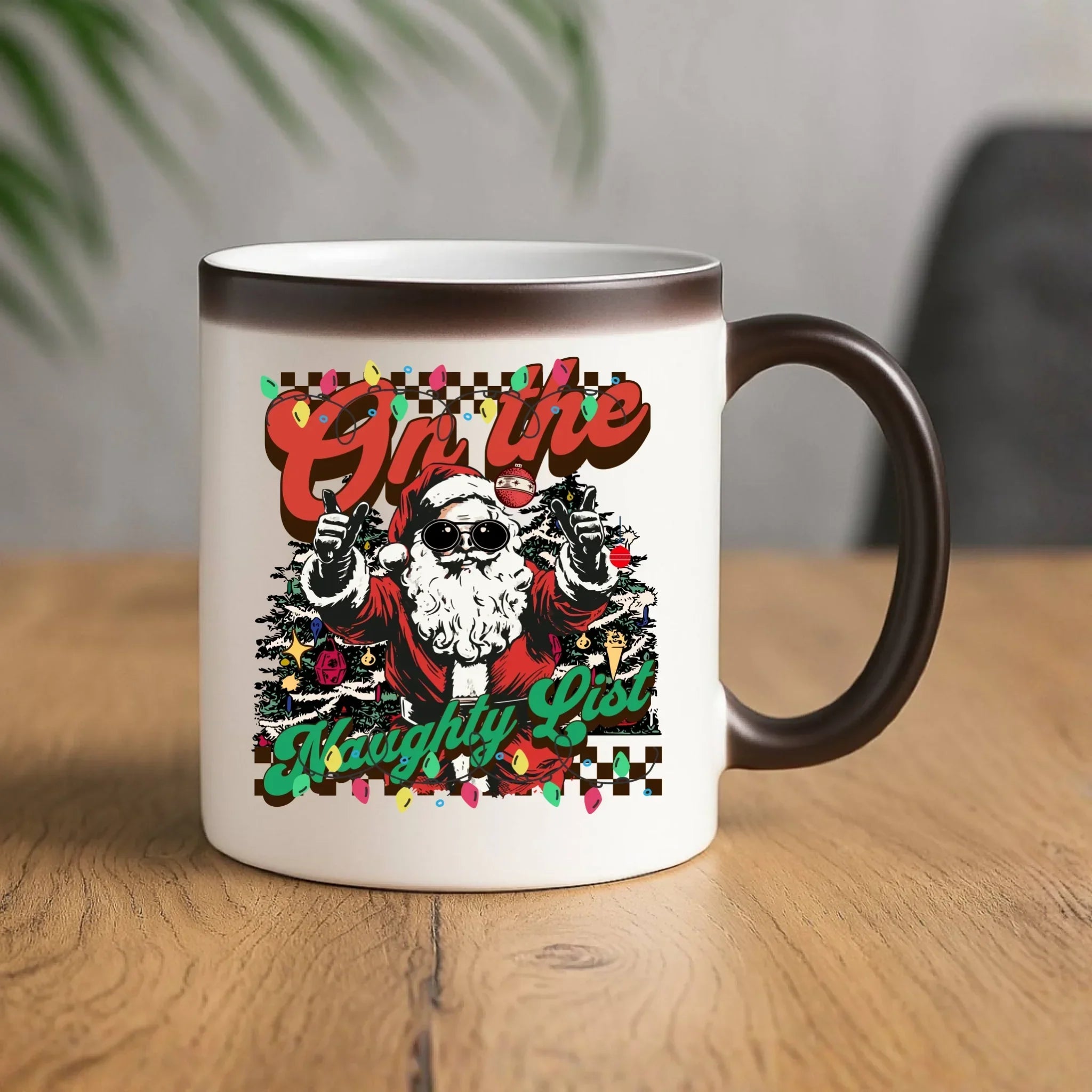 Kubek magiczny świąteczny - On the Naughty List BN50 - StoryCups.pl