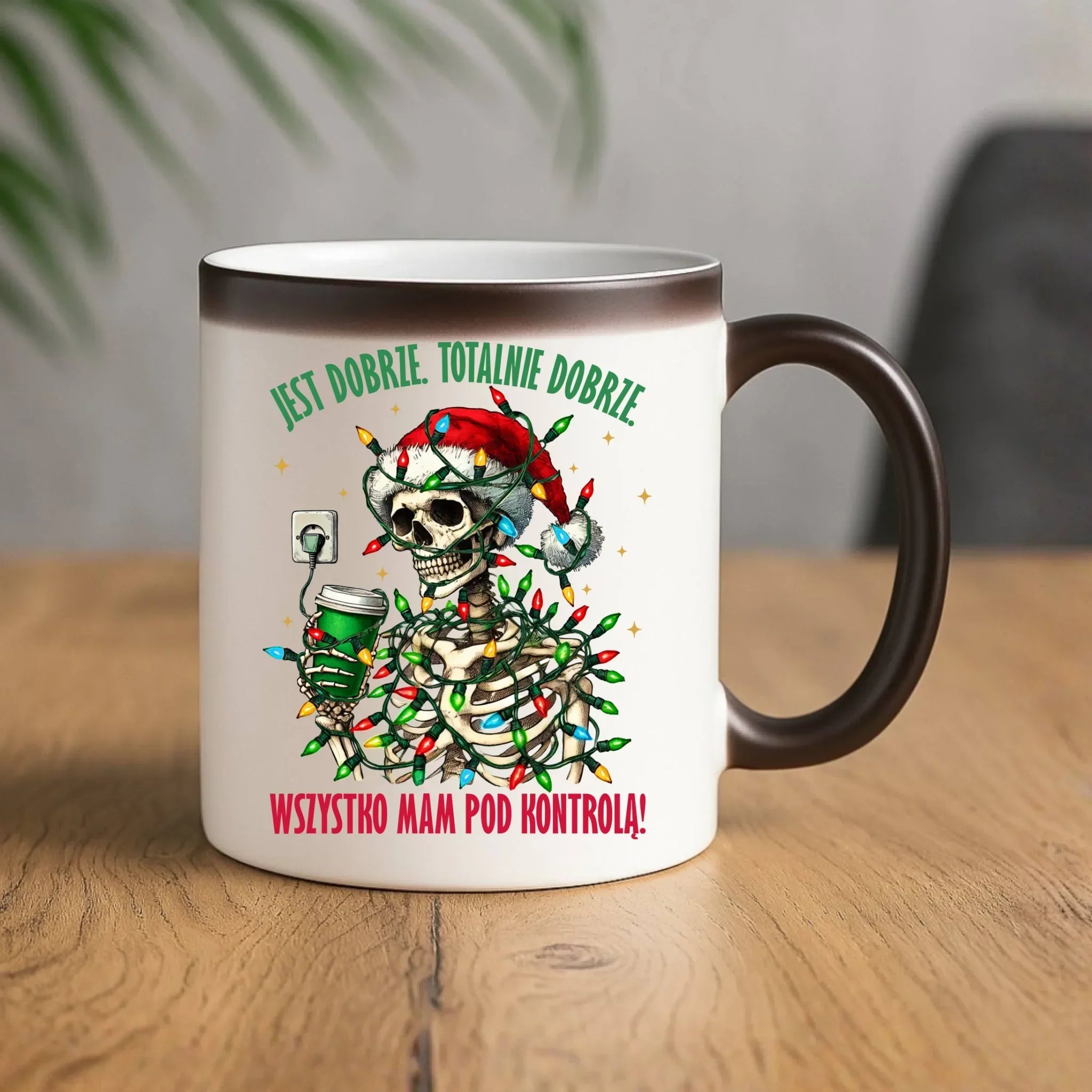Kubek magiczny świąteczny - Jest dobrze Wszystko mam pod kontrolą BN55 - StoryCups.pl