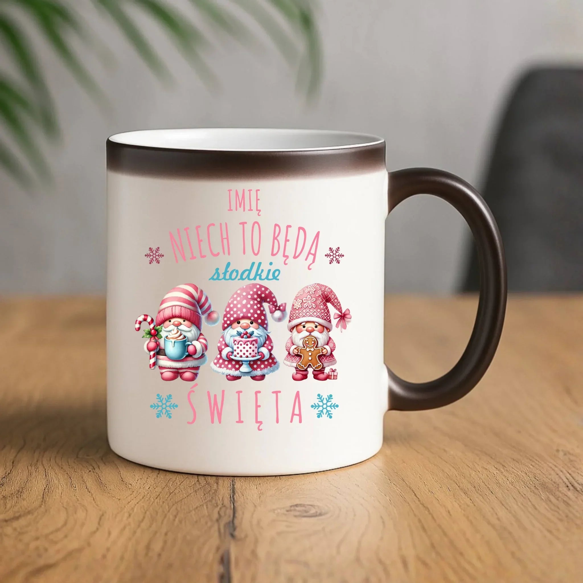 Kubek magiczny świąteczny - Skrzaty Słodkie Święta - personalizowany BN57 - StoryCups.pl