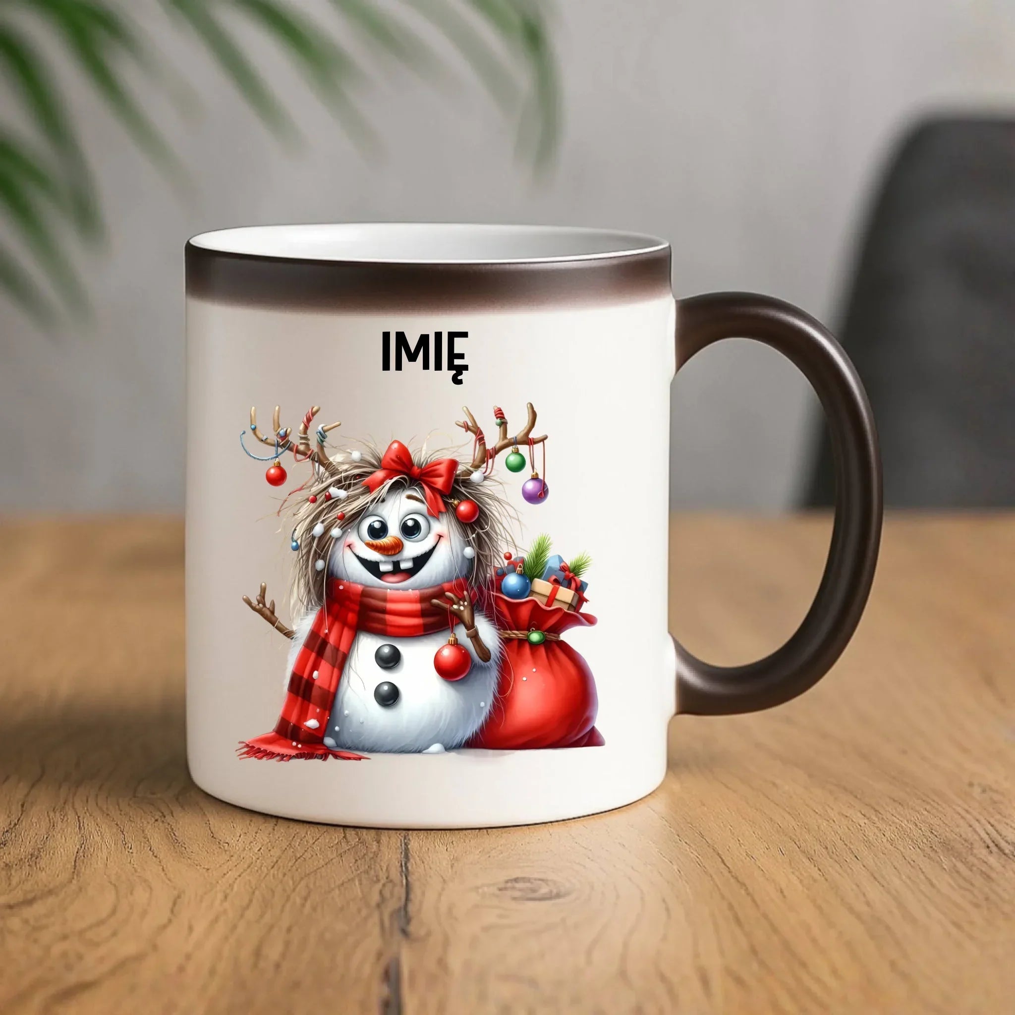 Kubek magiczny świąteczny - Bałwanek - personalizowany BN70 - StoryCups.pl