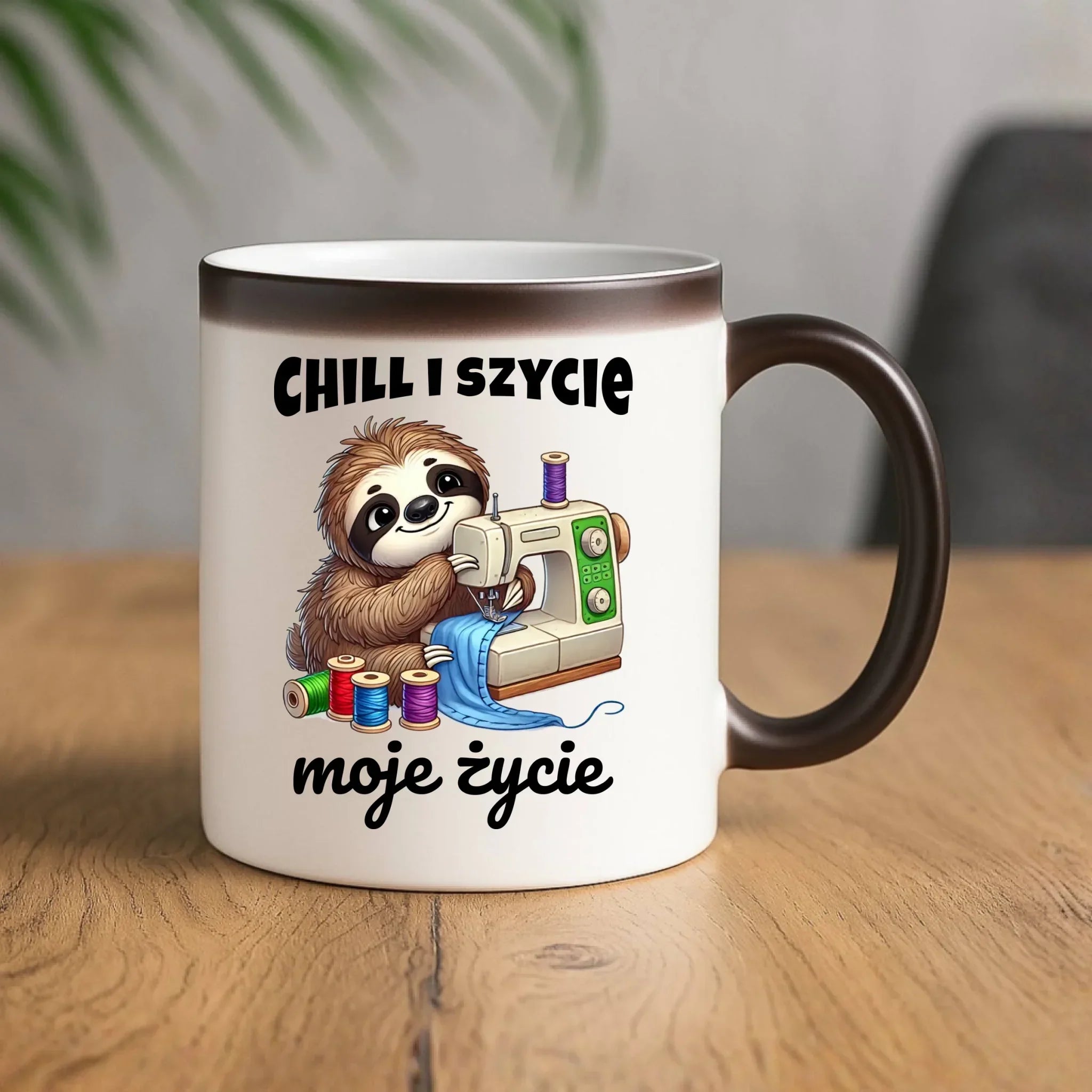 Kubek magiczny szyciowy dla krawcowej - Chill i szycie moje życie HS17 - StoryCups.pl