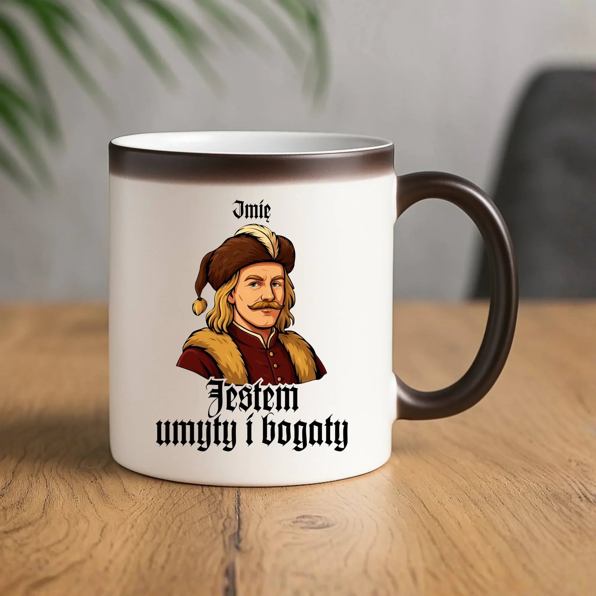 Kubek magiczny - Jestem umyty i bogaty - dla fanów serialu 1670 - personalizowany H60 - StoryCups.pl