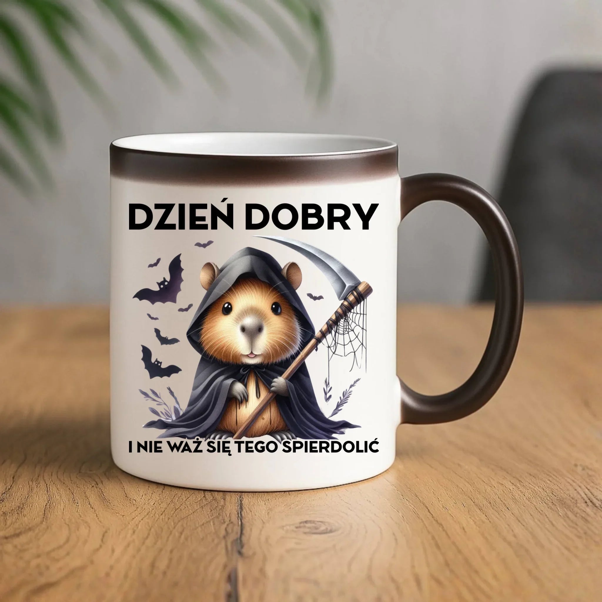 Kubek magiczny halloweenowy - Kapibara Żniwiarz - Dzień dobry - bez cenzury HL20 - StoryCups.pl