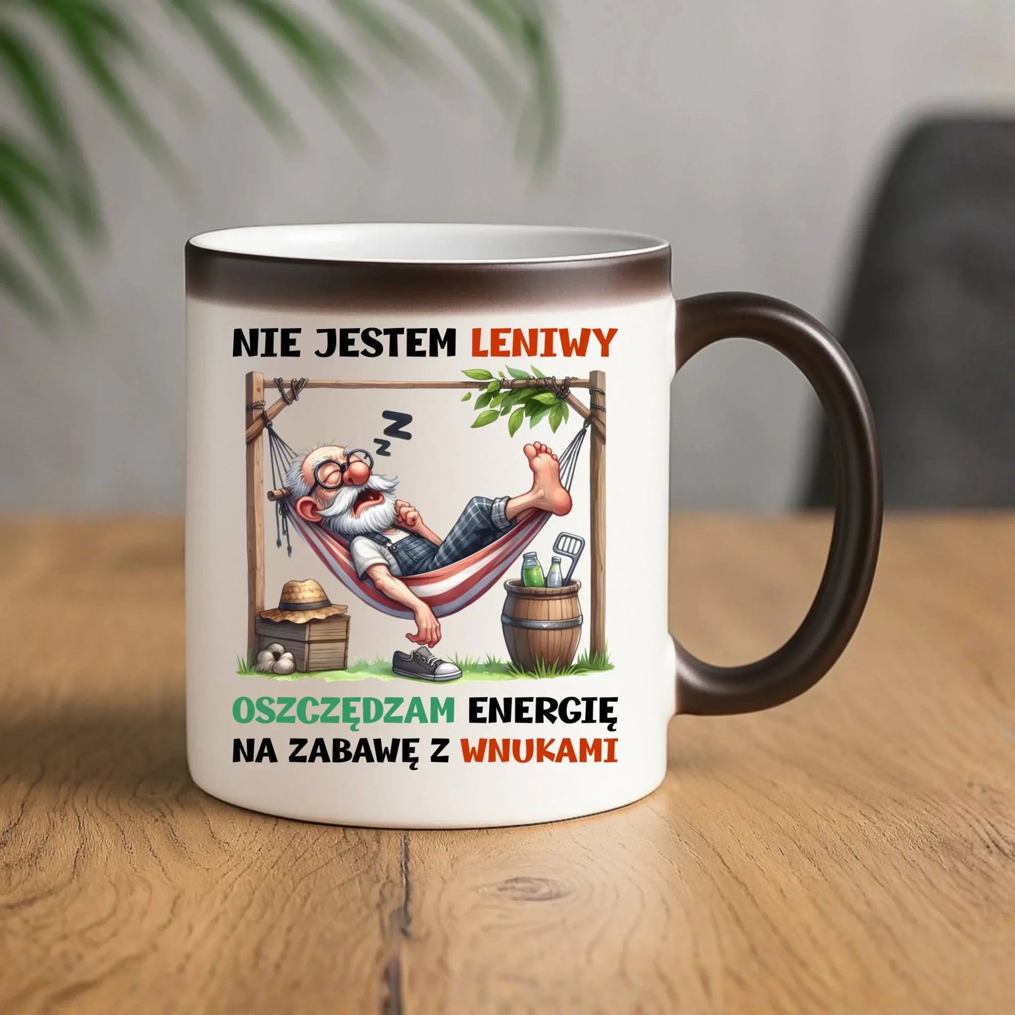 Kubek magiczny dla dziadka - Nie jestem leniwy oszczędzam energię D39 - StoryCups.pl