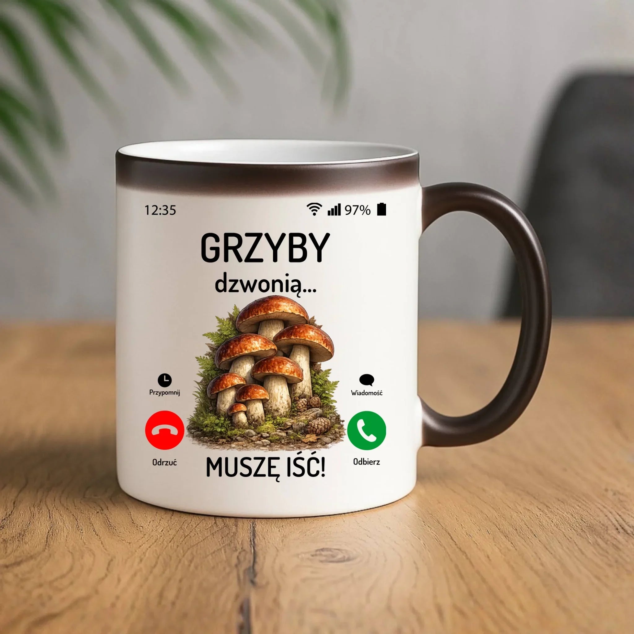 Kubek magiczny dla dziadka grzybiarza - Grzyby dzwonią muszę iść D36 - StoryCups.pl