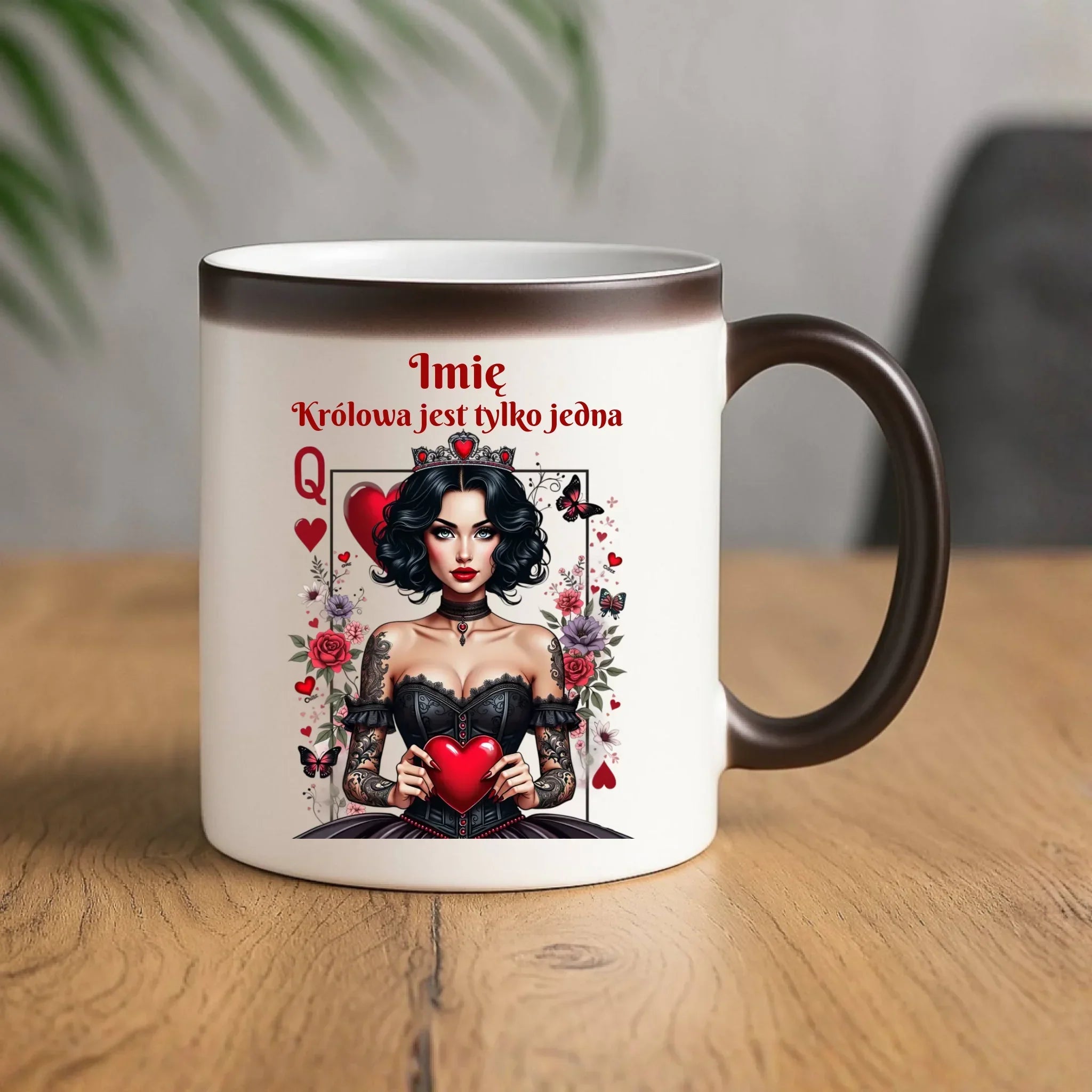 Kubek magiczny dla niej - Królowa jest tylko jedna - personalizowany W46 - StoryCups.pl