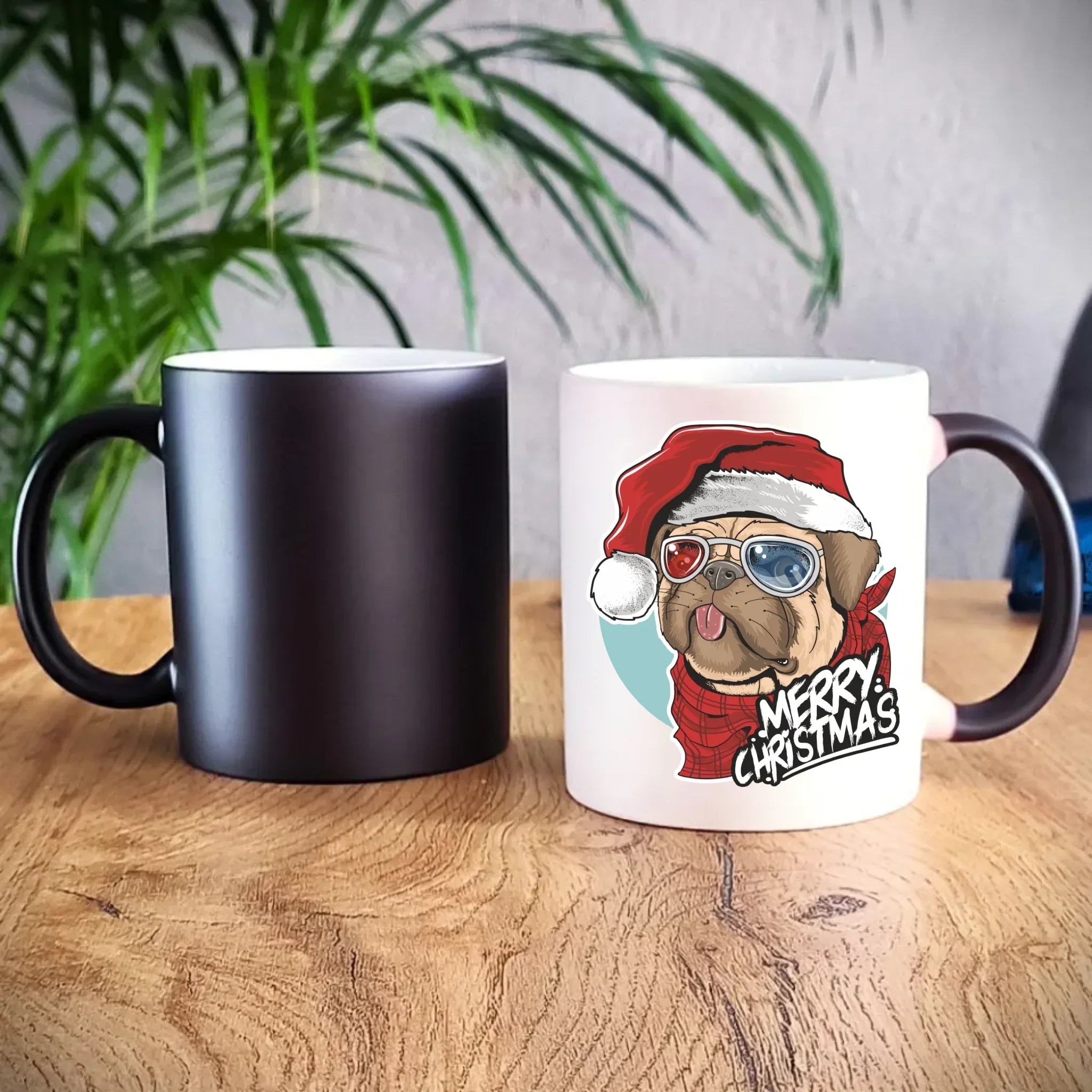 Kubek magiczny świąteczny - Mops Merry Christmas BN62 - StoryCups.pl