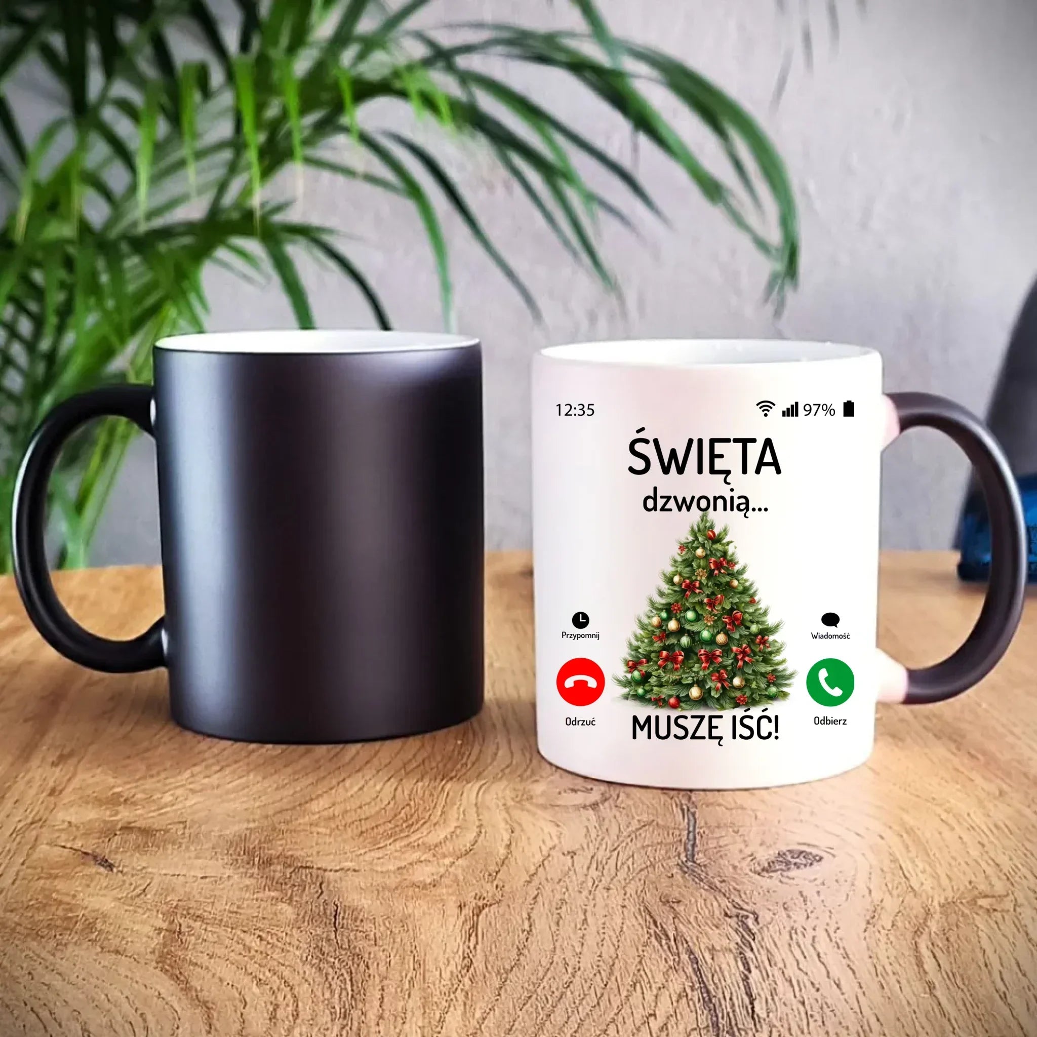 Kubek magiczny świąteczny - Choinka Święta dzwonią muszę iść BN124 - StoryCups.pl