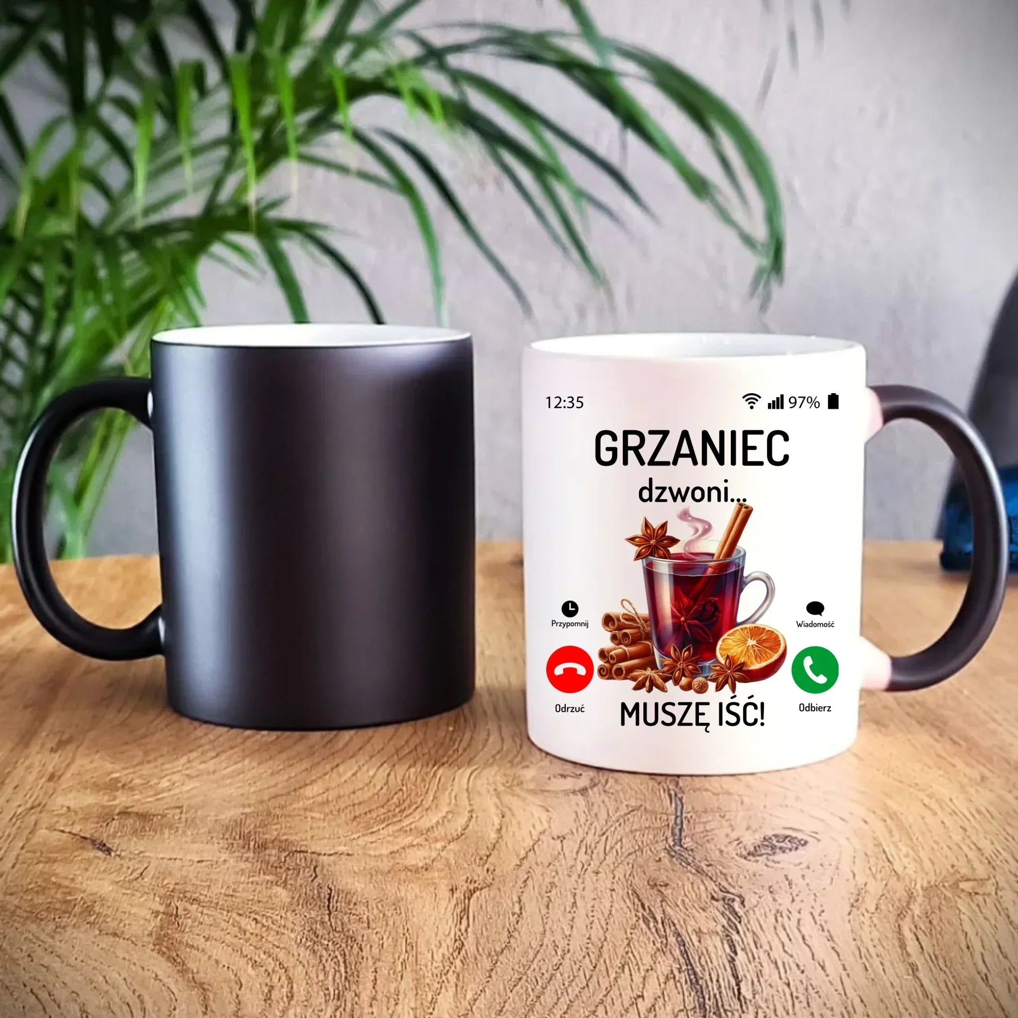 Kubek magiczny świąteczny - Grzaniec dzwoni, muszę iść BN127 - StoryCups.pl