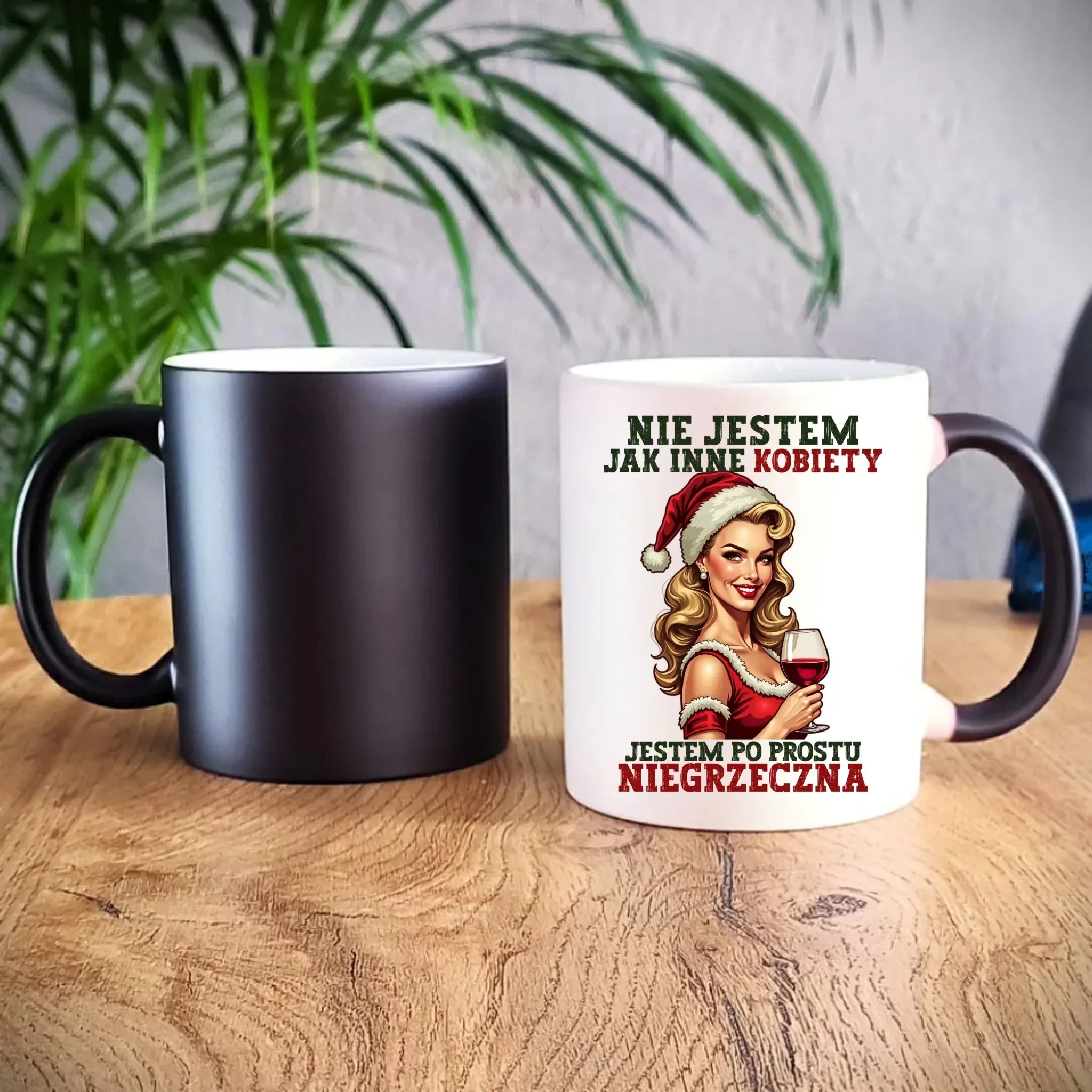 Kubek magiczny świąteczny - prezent dla niej - Nie jestem jak inne kobiety BN03 - StoryCups.pl