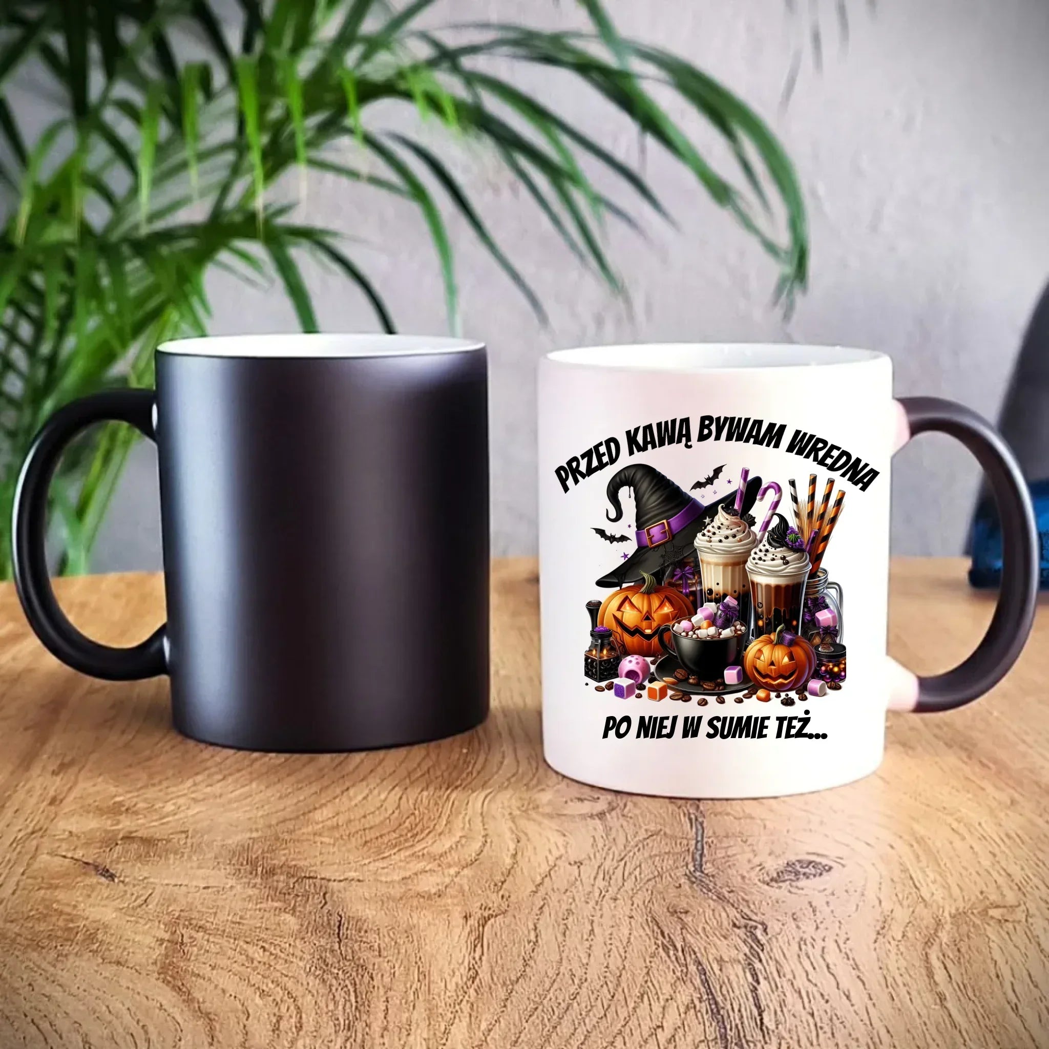 Kubek magiczny Halloween – Przed kawą bywam wredna, po niej w sumie też HL30 - StoryCups.pl