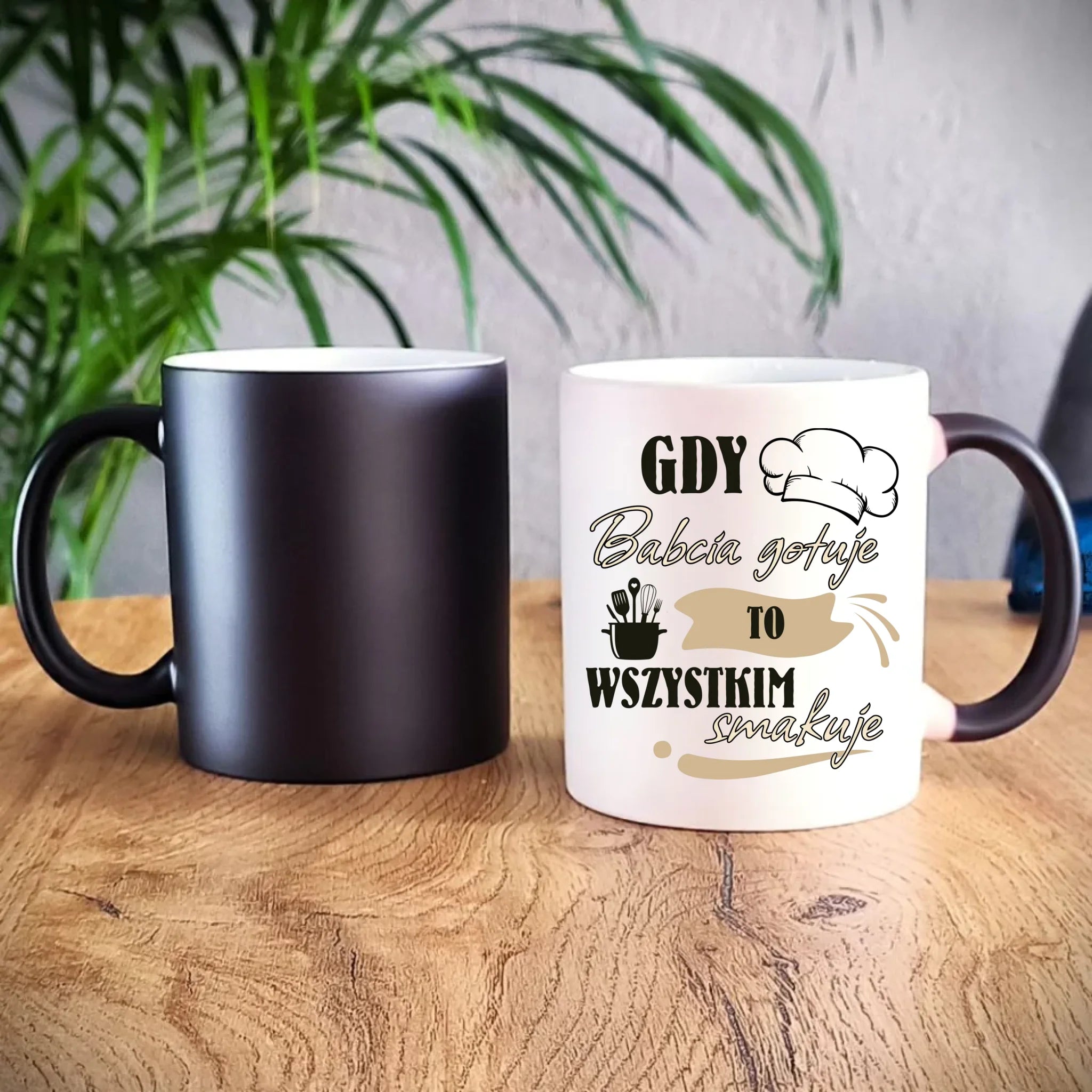 Kubek magiczny dla babci - Gdy babcia gotuje to wszystkim smakuje B36