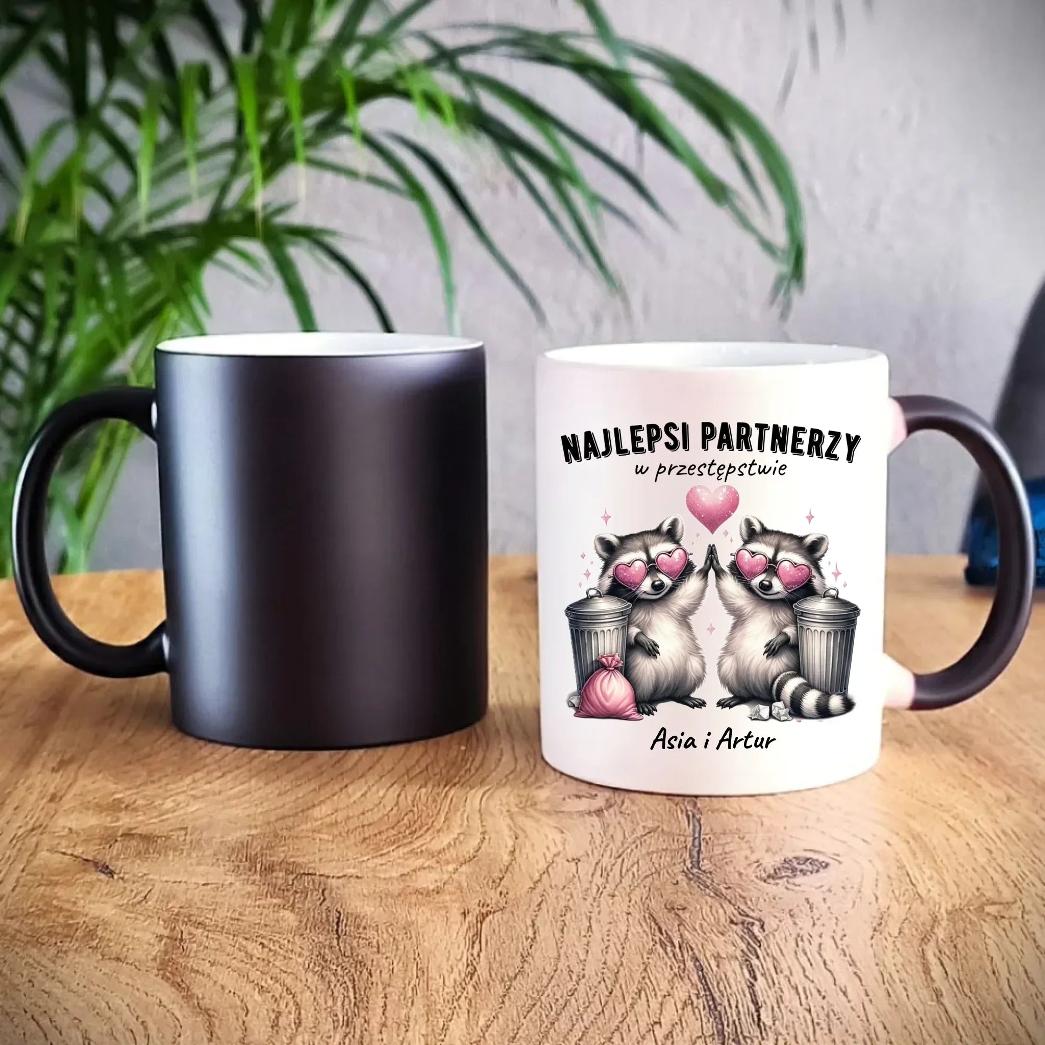 Kubek magiczny dla par - Najlepsi partnerzy w przestępstwie - personalizowany W27 - StoryCups.pl