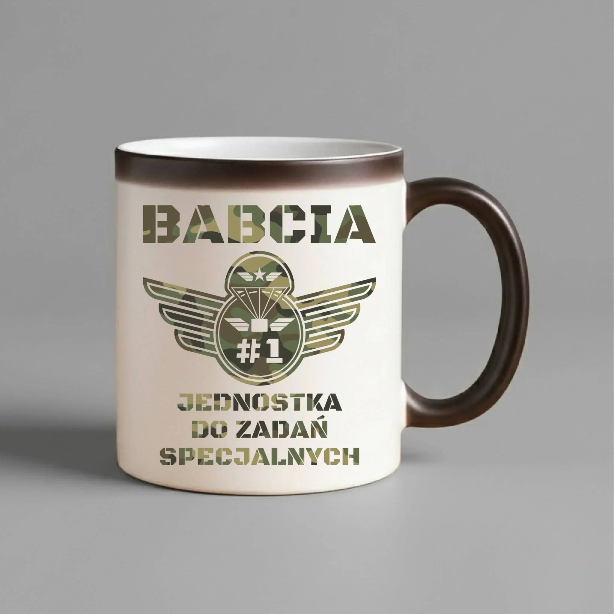Kubek magiczny dla babci - Babcia jednostka do zadań specjalnych B31 - StoryCups.pl