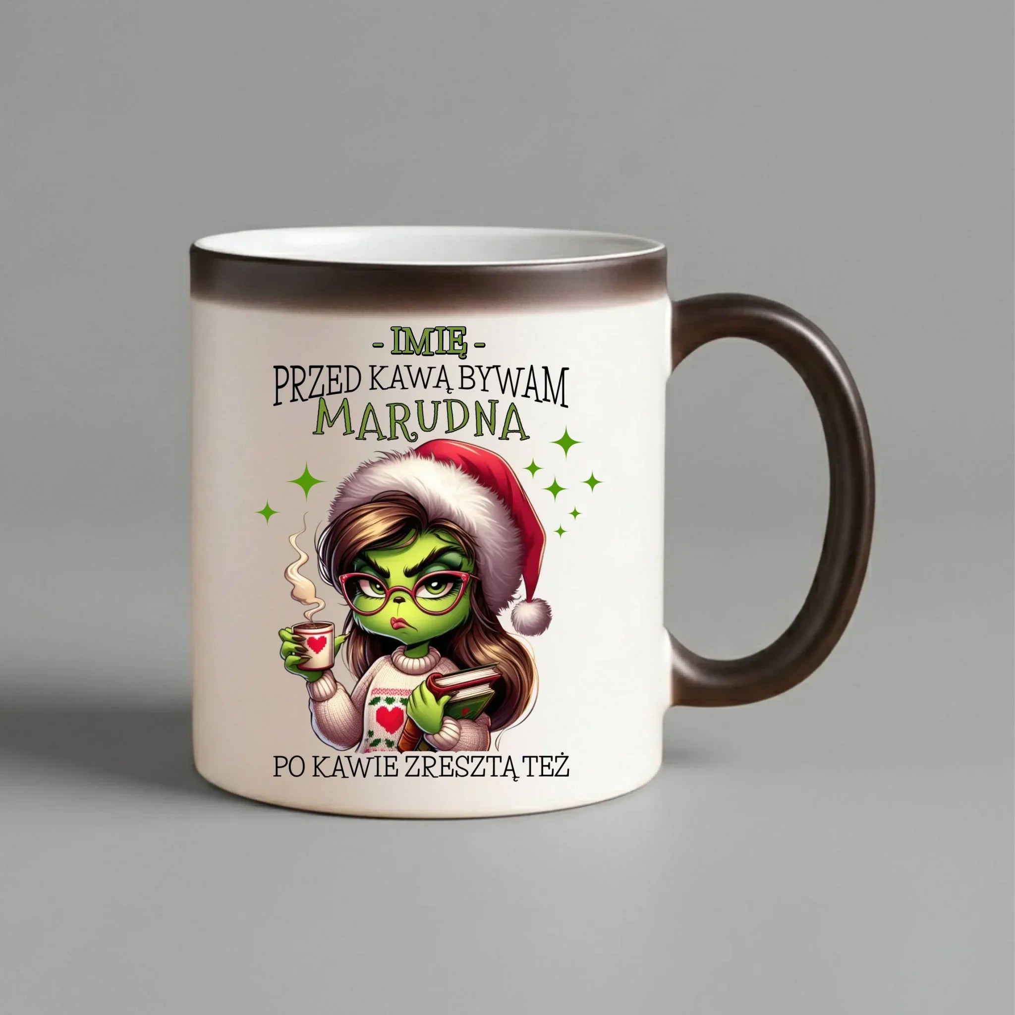 Kubek magiczny świąteczny - Grinch - Przed kawą bywam marudna - personalizowany BN116 - StoryCups.pl