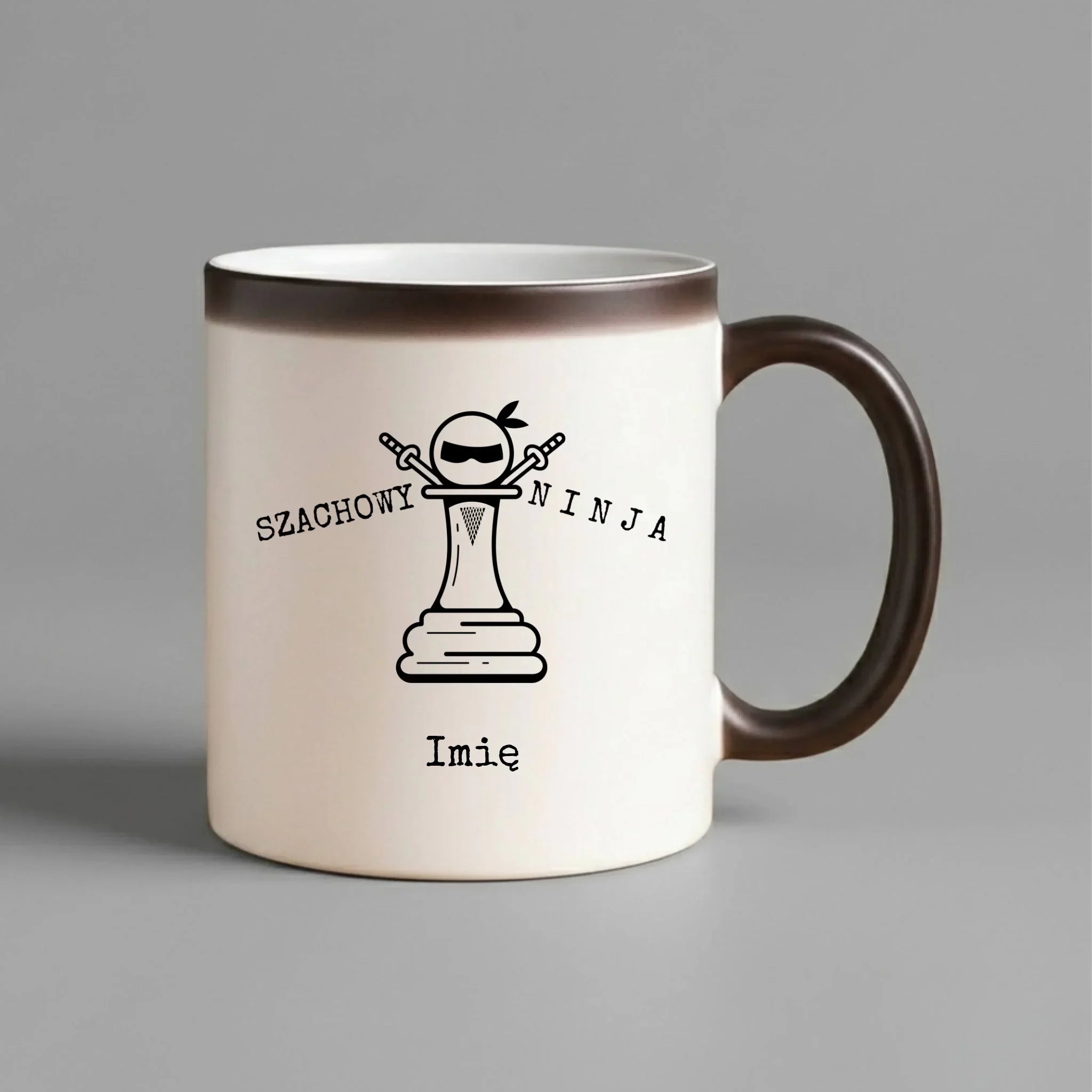 Kubek magiczny dla szachisty - Szachowy ninja - personalizowany HSZ01 - StoryCups.pl