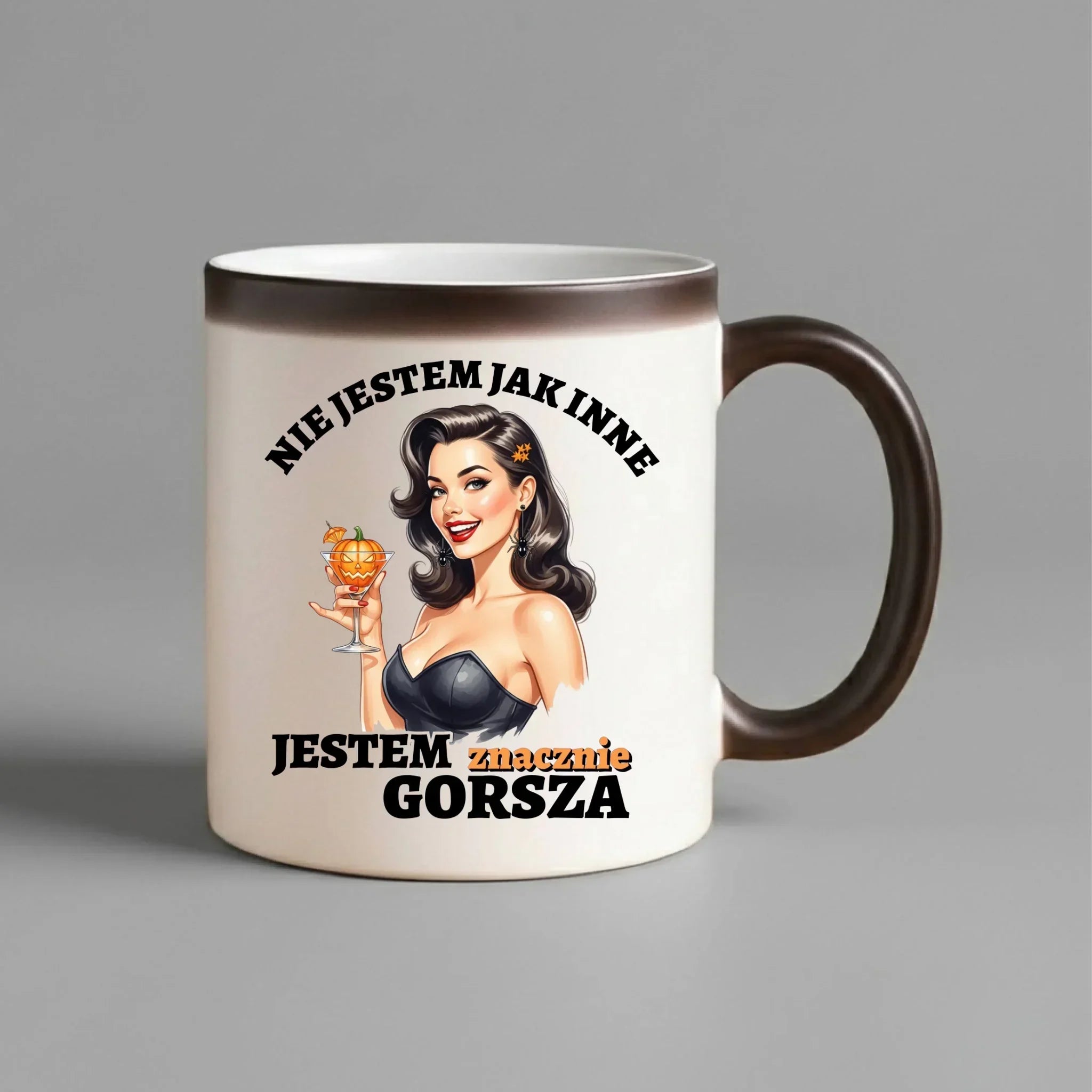 Kubek magiczny halloweenowy - Nie jestem jak inne HL24 - StoryCups.pl