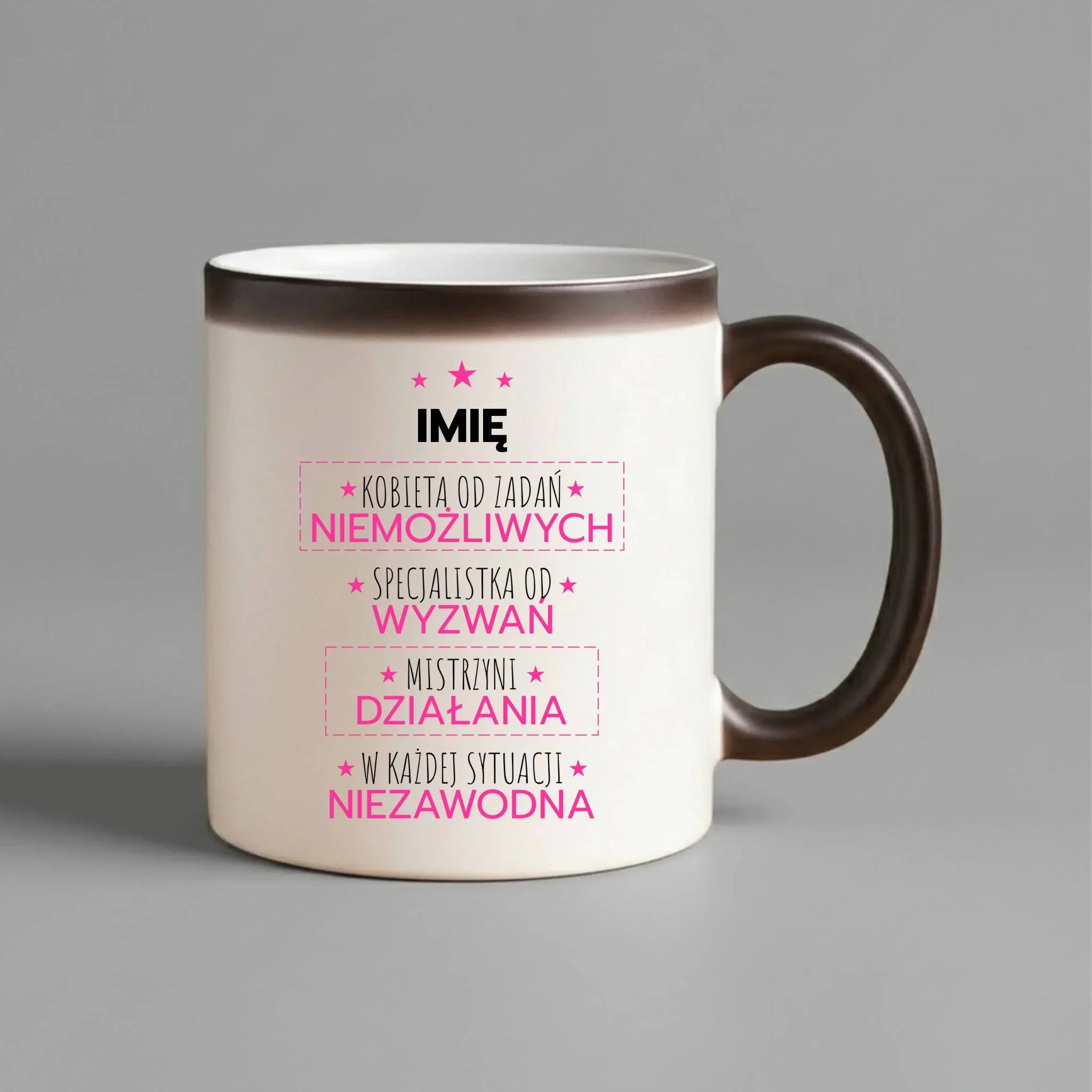 Kubek magiczny - Kobieta od zadań niemożliwych - personalizowany DZ19 - StoryCups.pl