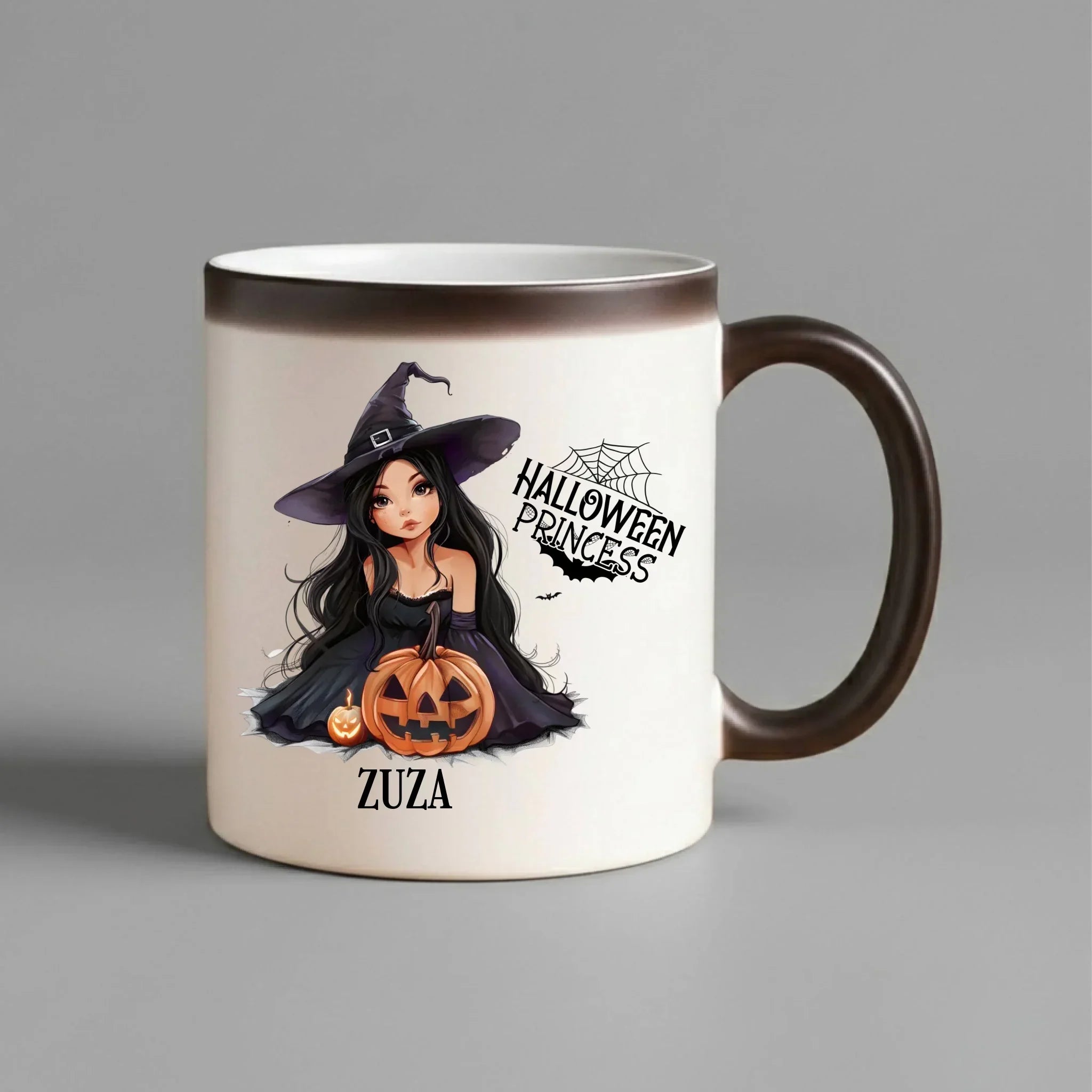 Kubek magiczny halloweenowy - Czarownica z dynią - personalizowany HL10 - StoryCups.pl