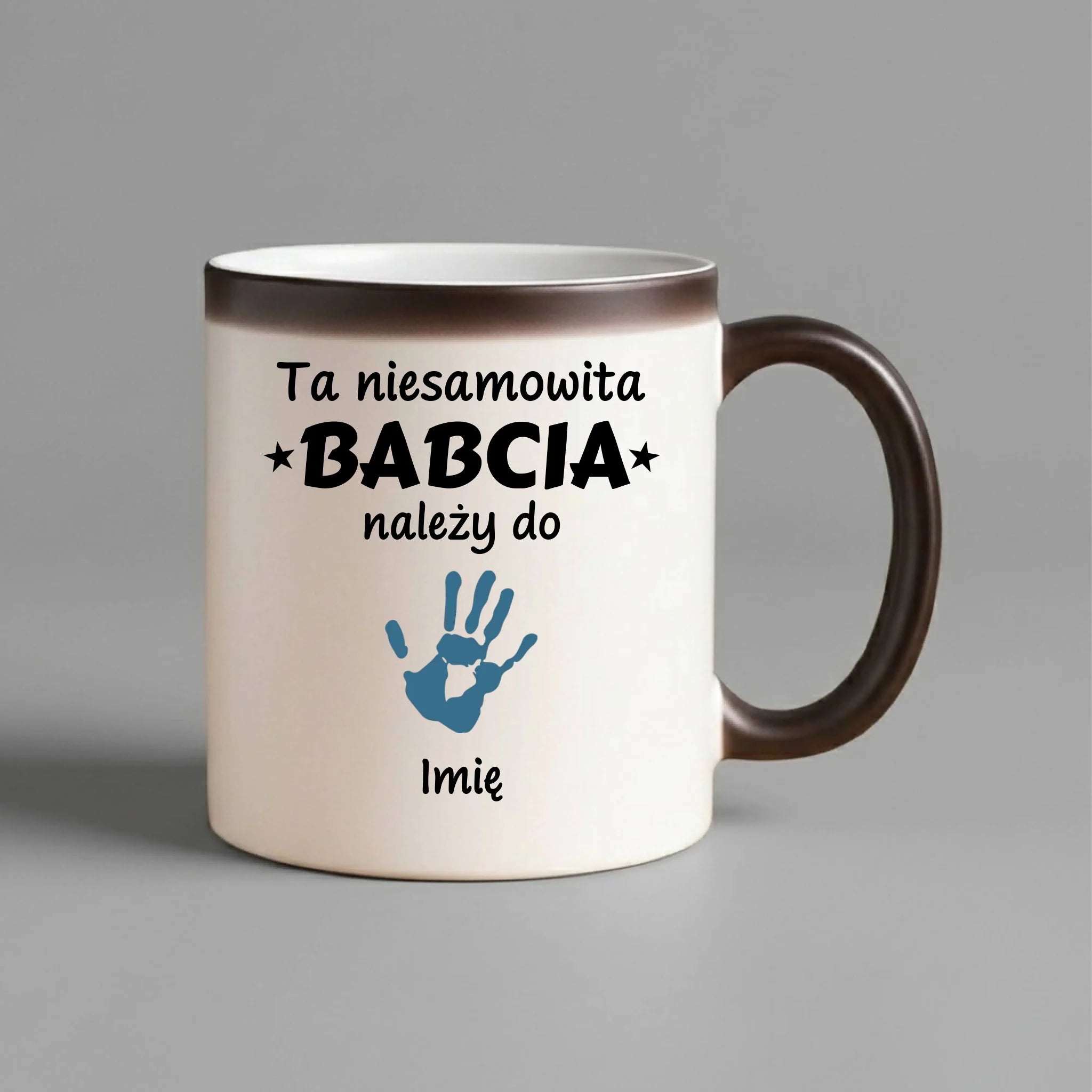 Kubek magiczny dla babci - Babcia należy do wnuków 1–6 imion – personalizowany B33