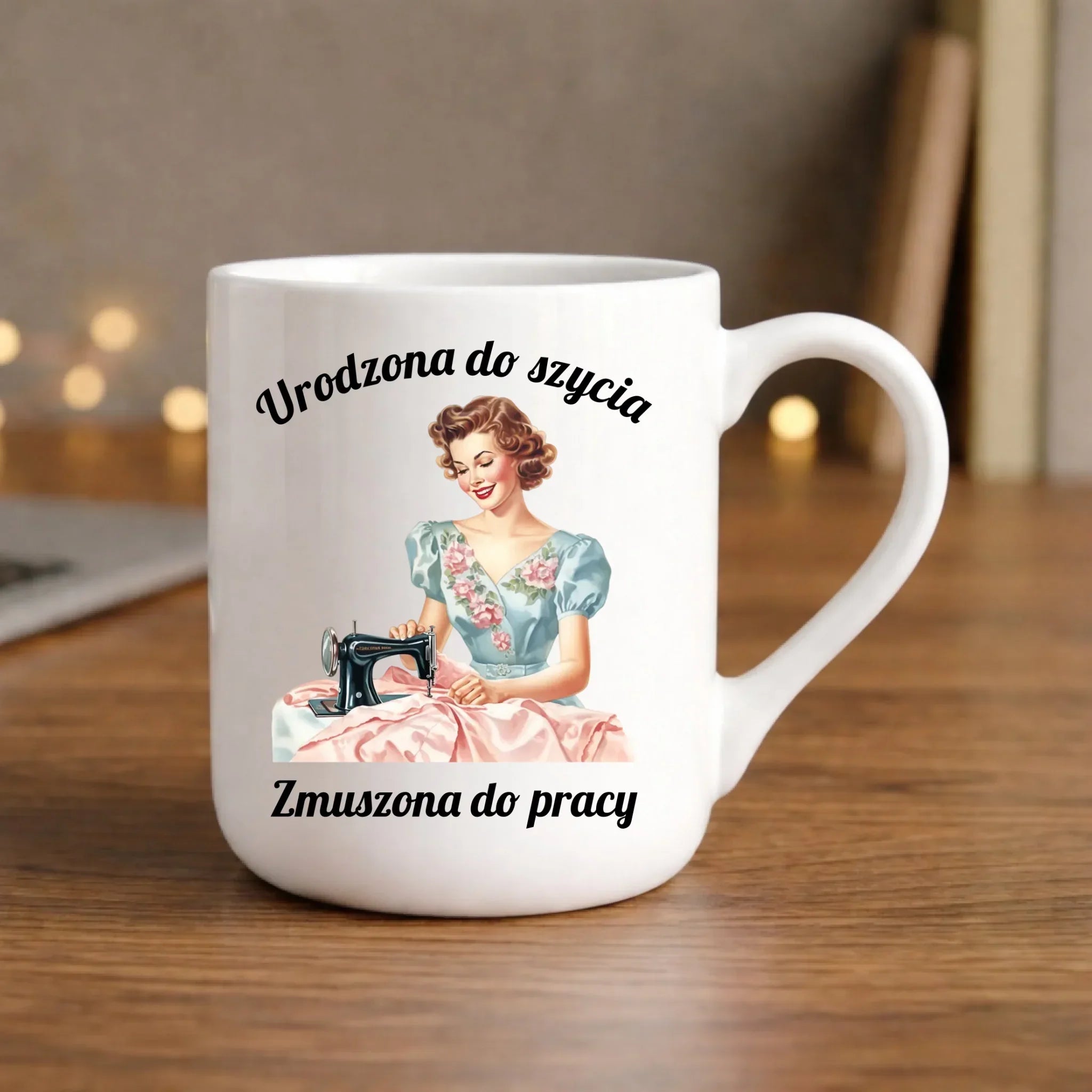 Kubek elegant szyciowy dla krawcowej - Urodzona do szycia HS18 - StoryCups.pl