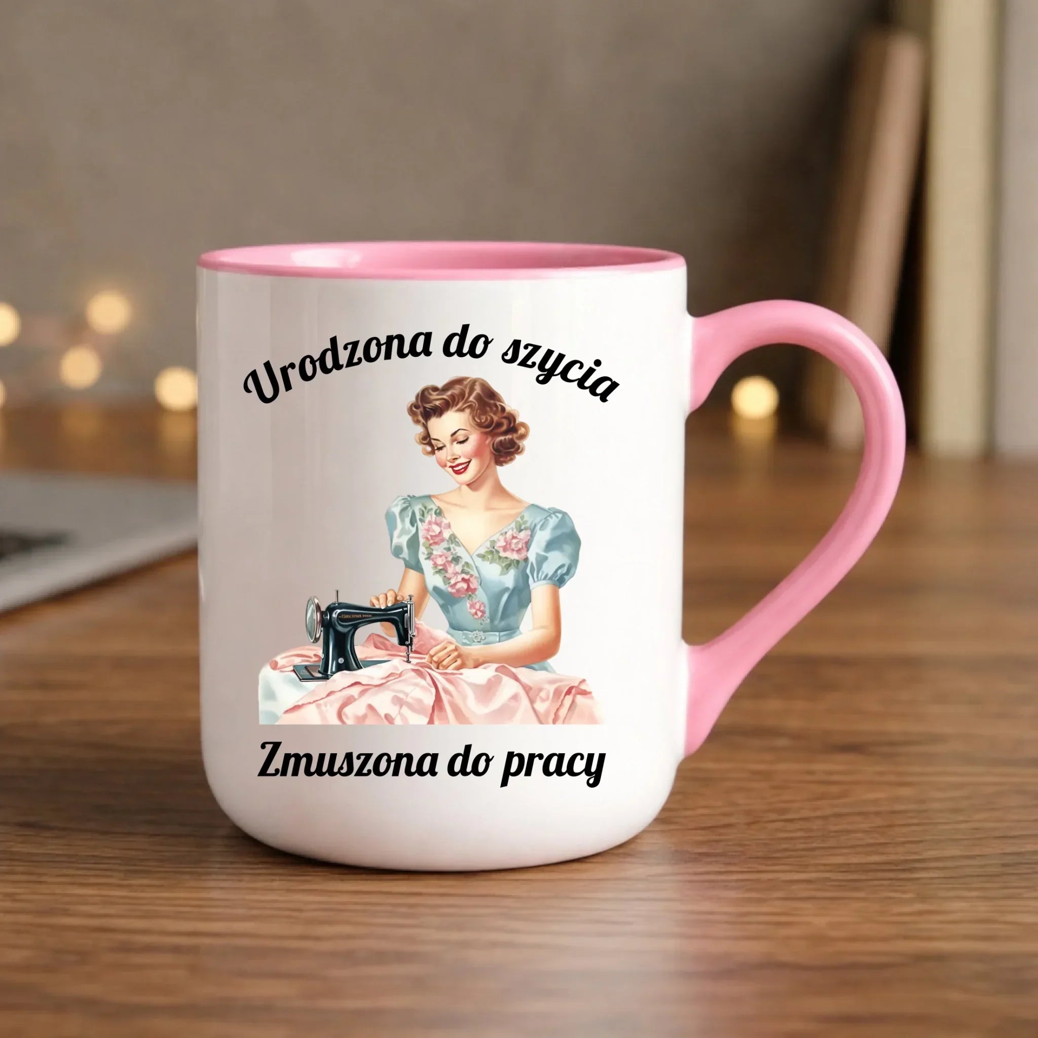 Kubek elegant szyciowy dla krawcowej - Urodzona do szycia HS18 - StoryCups.pl