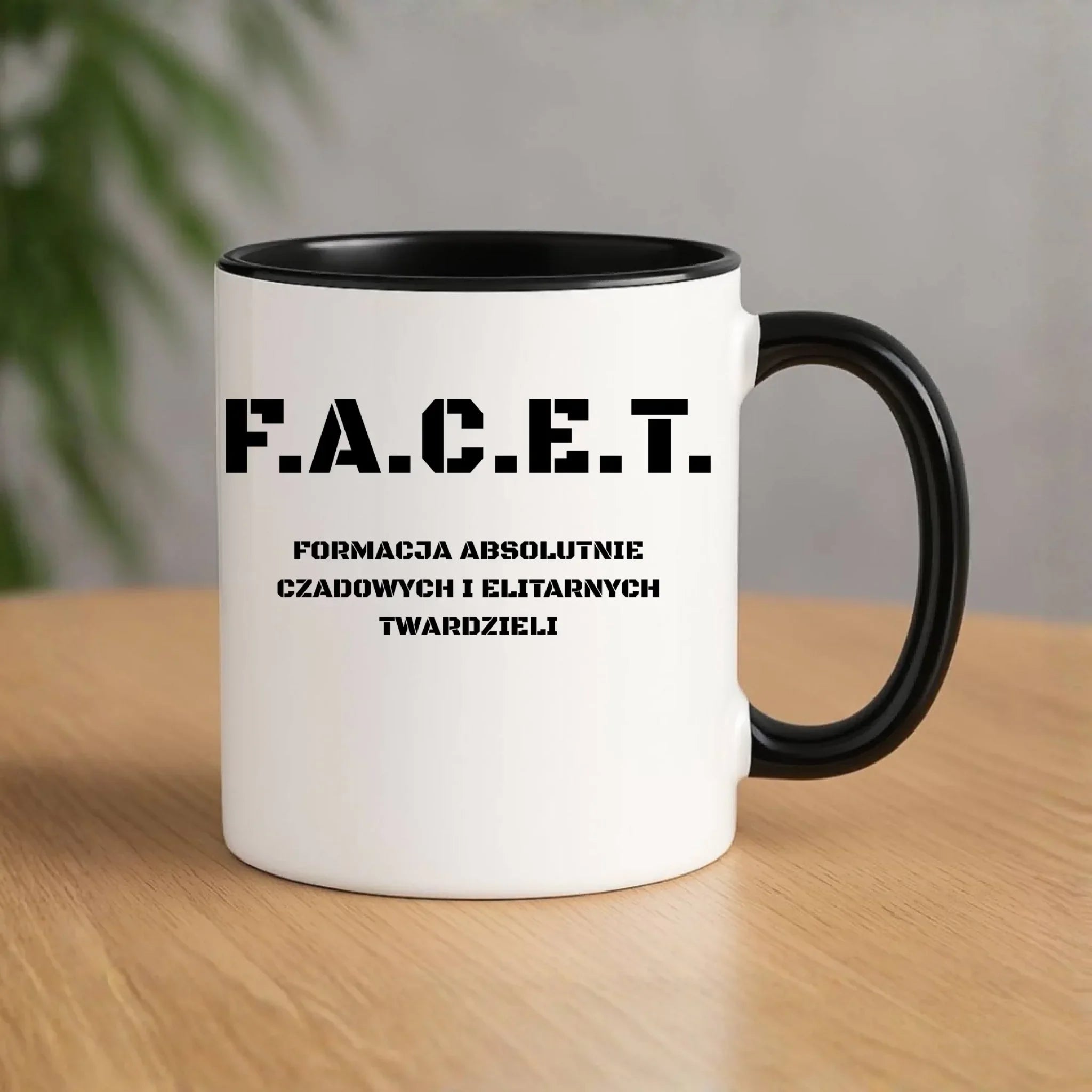 Śmieszny kubek - Prezent dla chłopaka kolegów z pracy - F.A.C.E.T. Formacja Absolutnie Czadowych i Elitarnych Twardzieli DCH23 - StoryCups.pl
