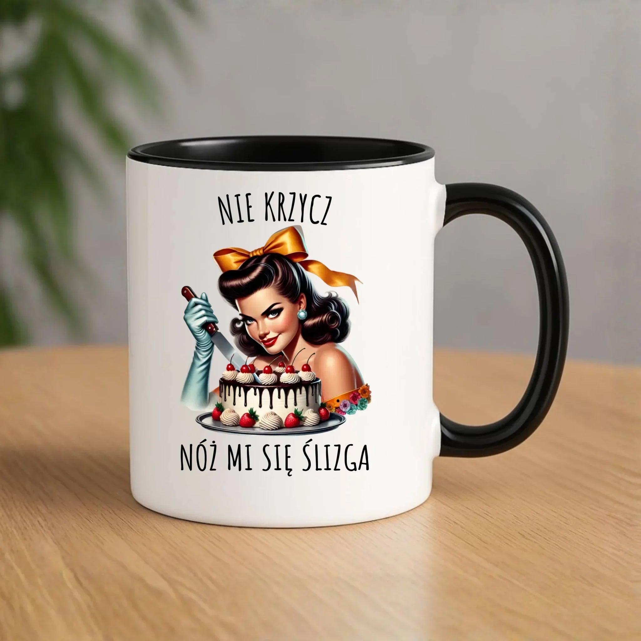 Kubek dla niej - Nie krzycz, nóż mi się ślizga - Czarny humor DZ22 - StoryCups.pl