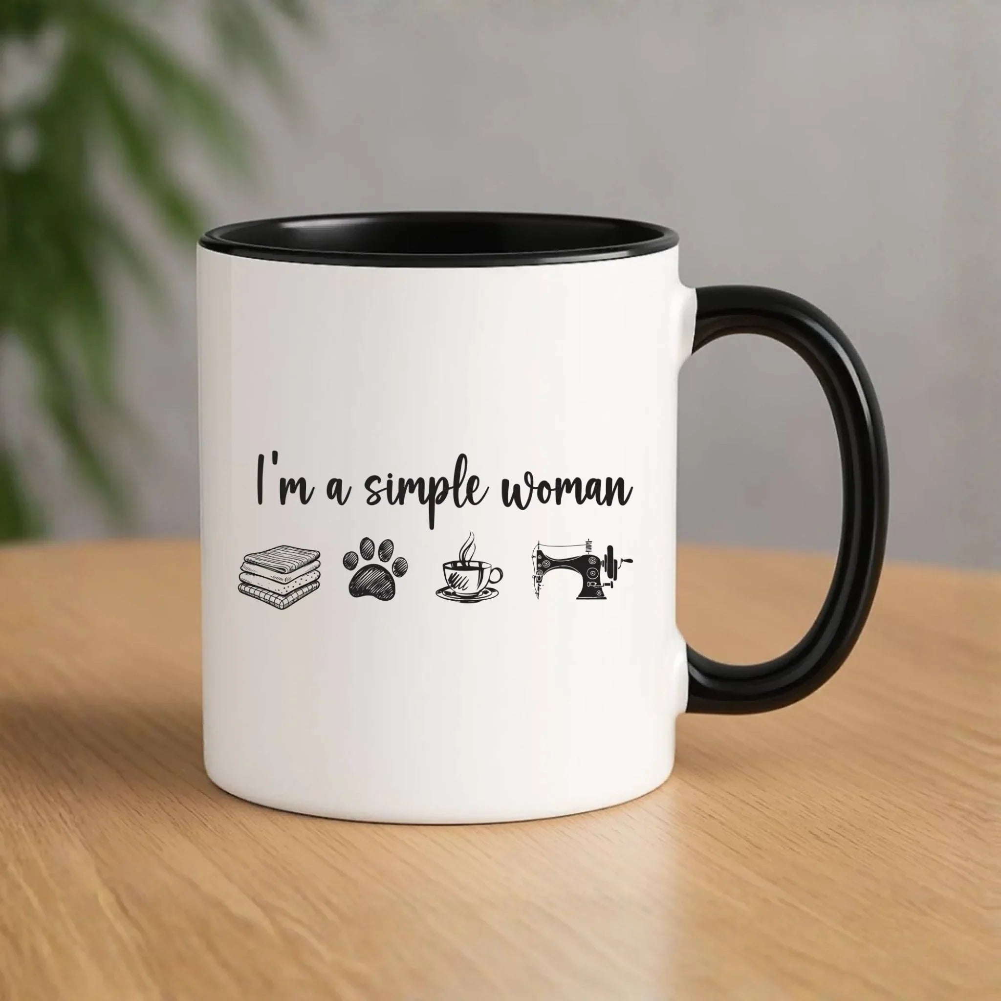 Kubek szyciowy dla krawcowej – I'm a simple woman HS20 - StoryCups.pl
