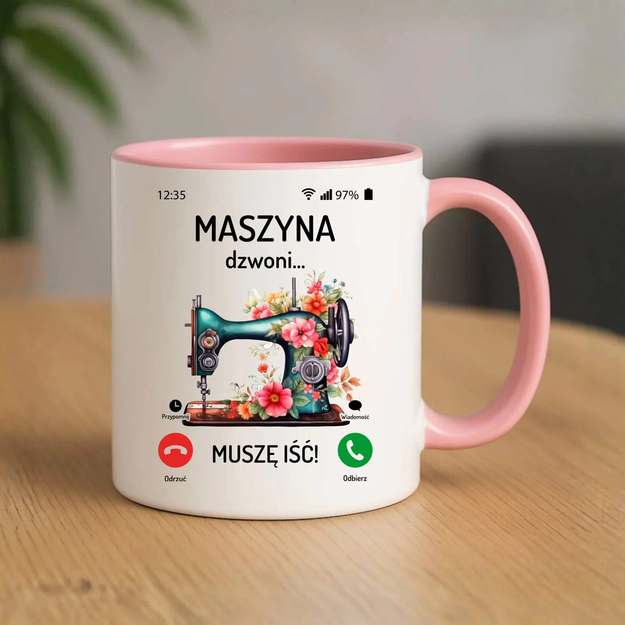 Kubek szyciowy dla krawcowej – Maszyna dzwoni muszę iść HS05 - StoryCups.pl