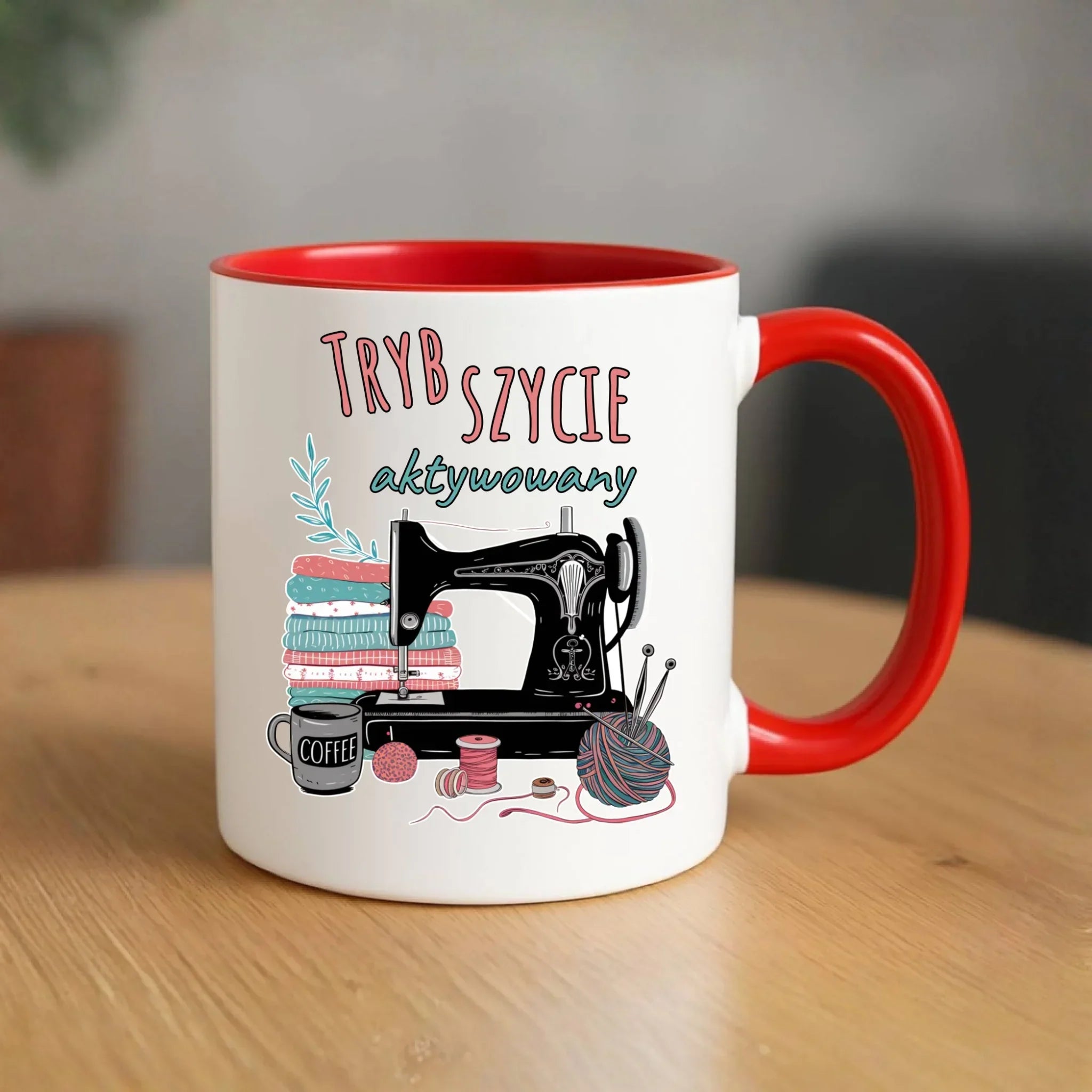 Kubek szyciowy dla krawcowej – Tryb szycie aktywowany HS06 - StoryCups.pl