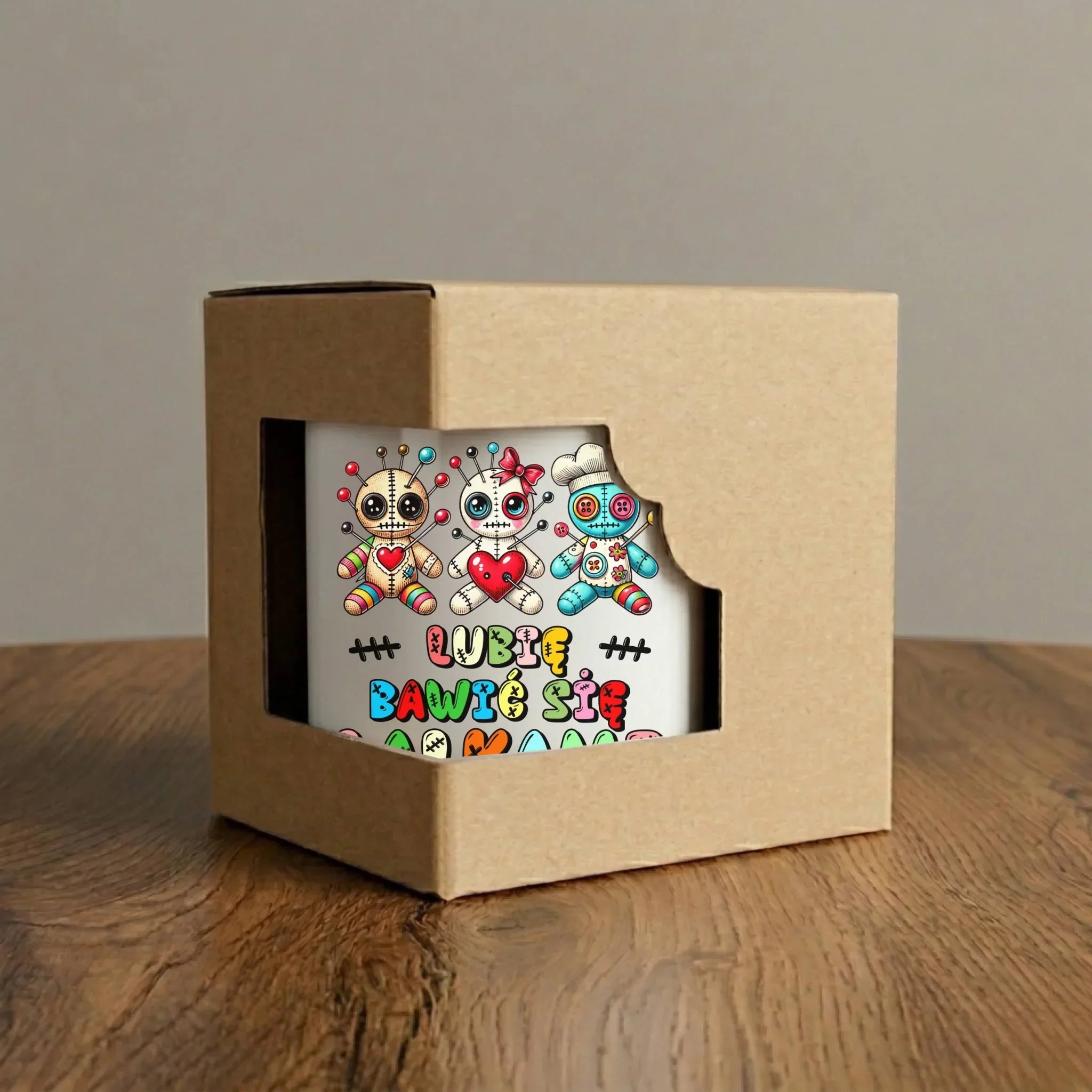 Kubek - Voodoo Lubię bawić się lalkami W52 - StoryCups.pl