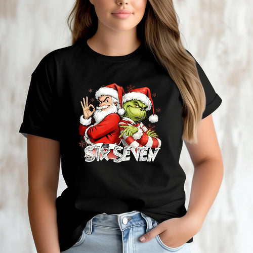 Koszulka damska świąteczna - Mikołaj i Grinch six seven 67 BN148 - StoryCups.pl