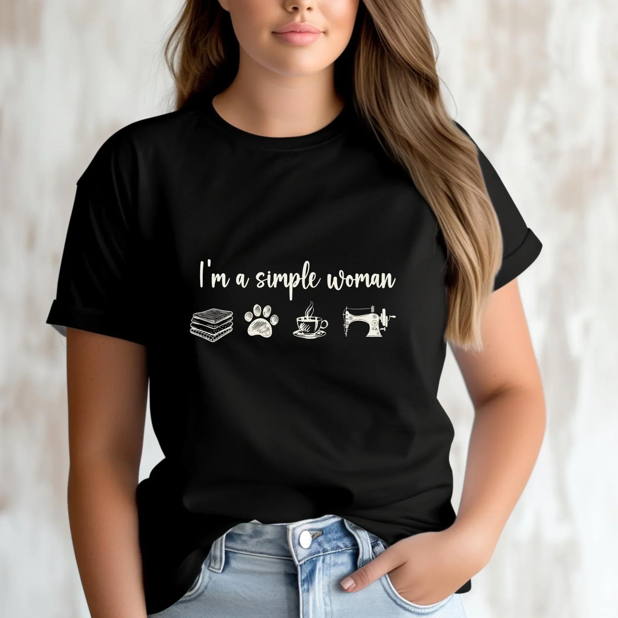 Koszulka damska szyciowa dla krawcowej - I'm a simple woman HS20 - StoryCups.pl