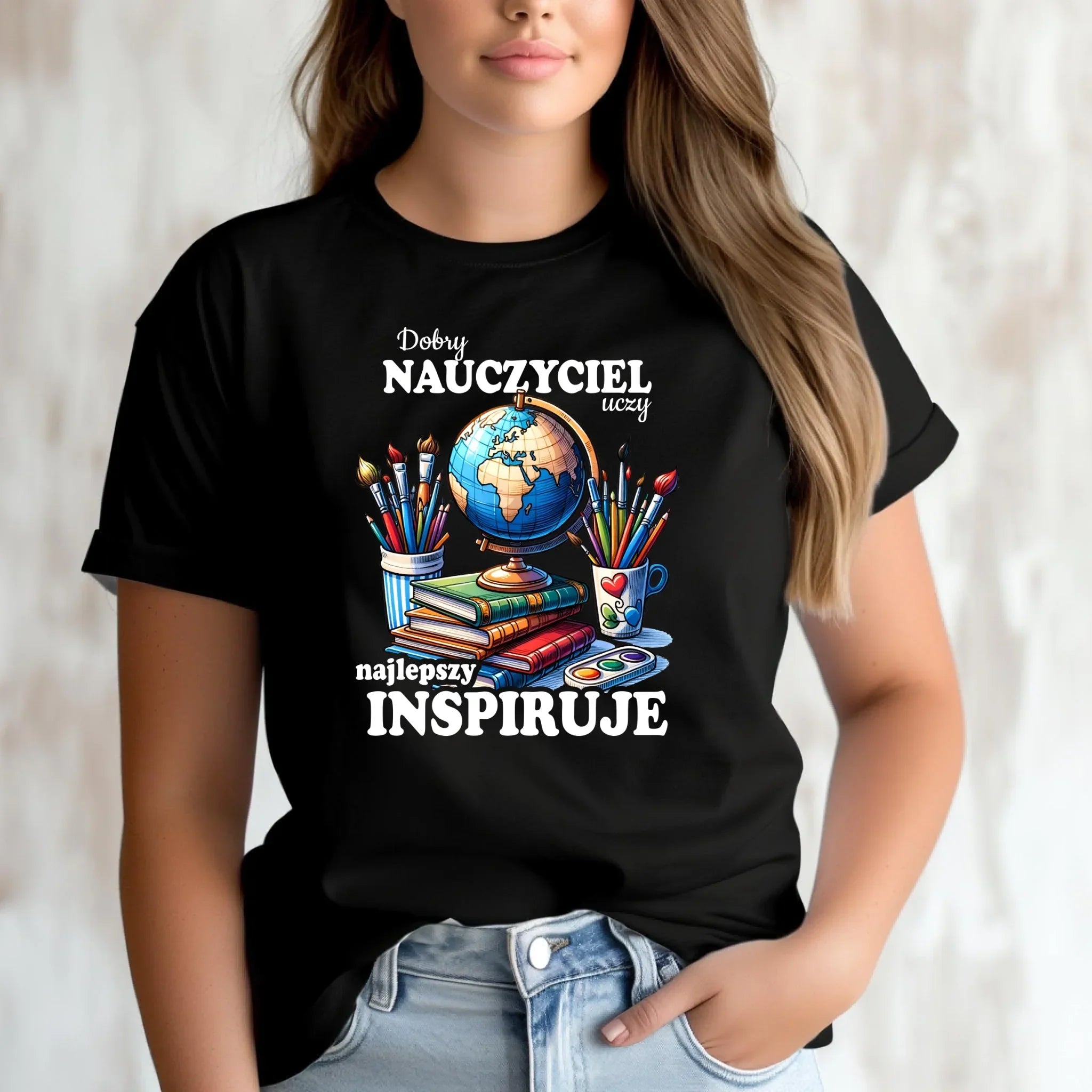 Koszulka dla nauczycielki - Dobry nauczyciel uczy najlepszy inspiruje N72 - StoryCups.pl