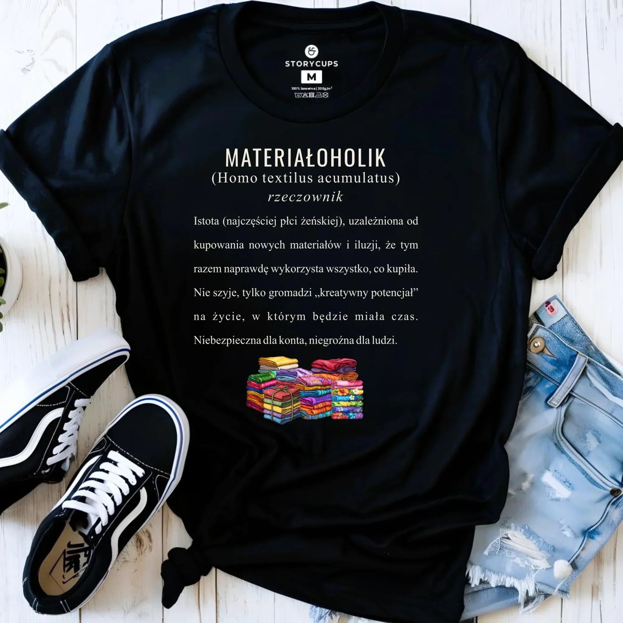 Koszulka damska szyciowa dla krawcowej - Materiałoholik definicja HS11 - StoryCups.pl