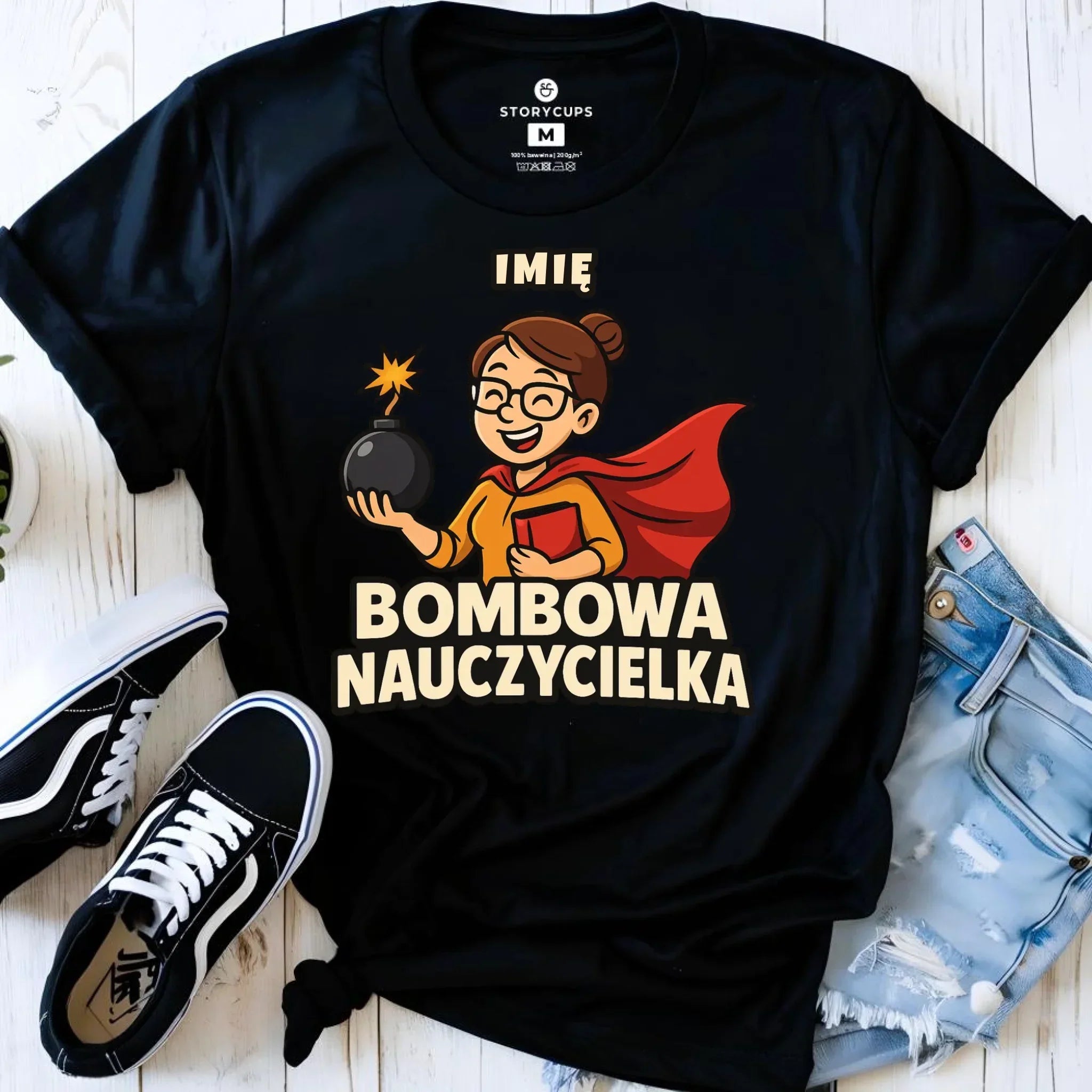 Koszulka dla nauczycielki - Bombowa Nauczycielka - personalizowana N25 - StoryCups.pl