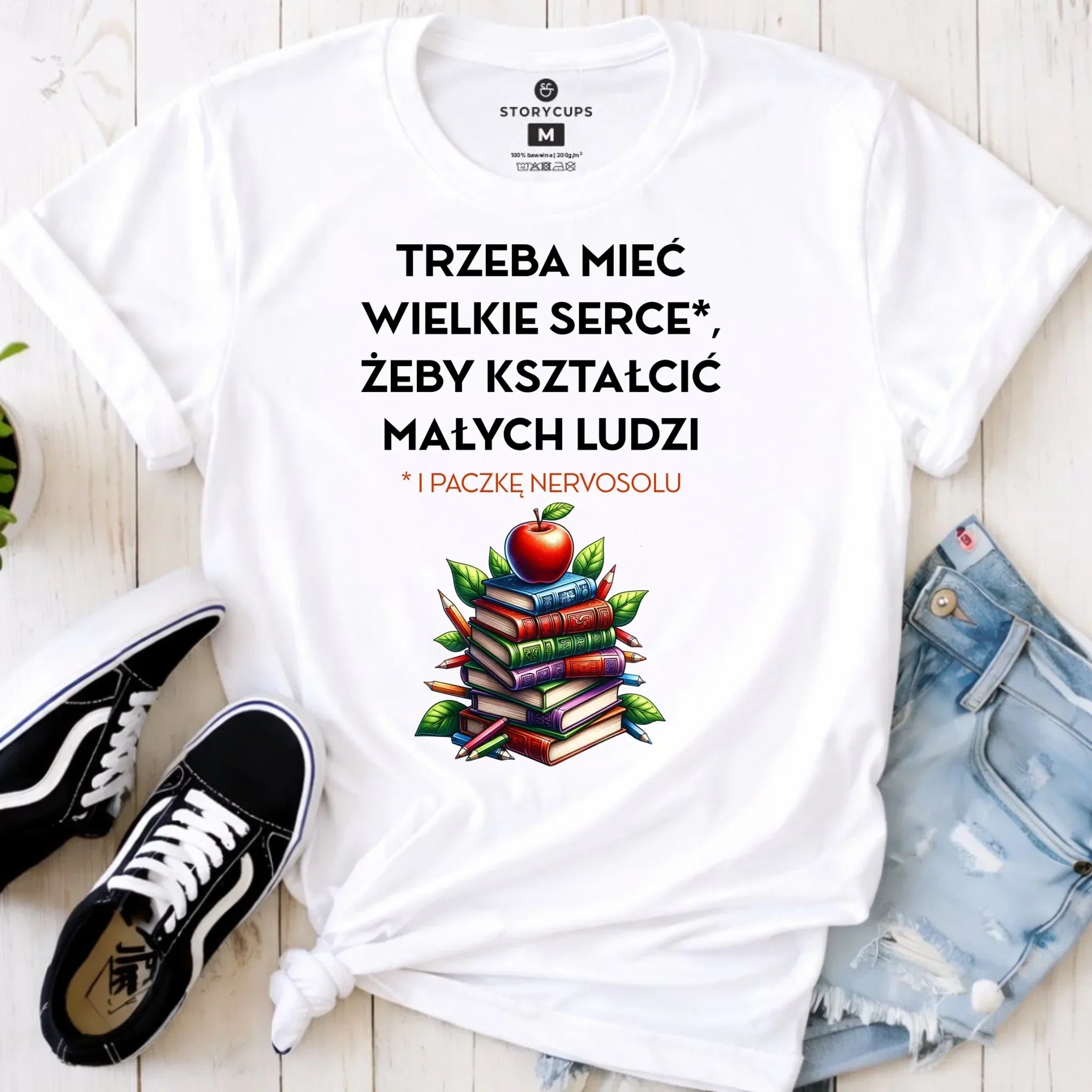 Koszulka dla nauczycielki - Trzeba mieć wielkie serce i paczkę nervosolu N73 - StoryCups.pl