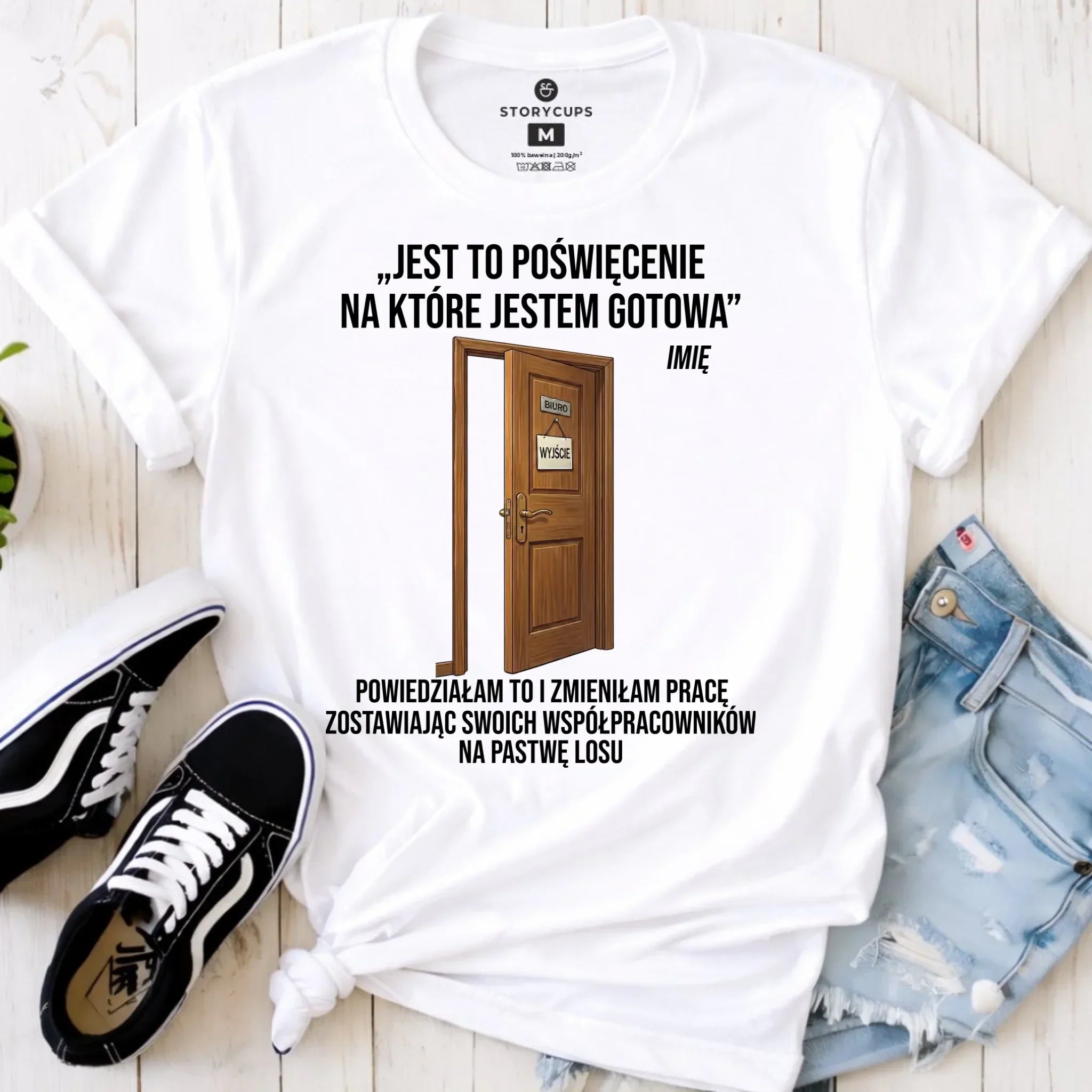 Koszulka damska na odejście z pracy - Poświęcenie, na które jestem gotowa - personalizowana OP02 - StoryCups.pl