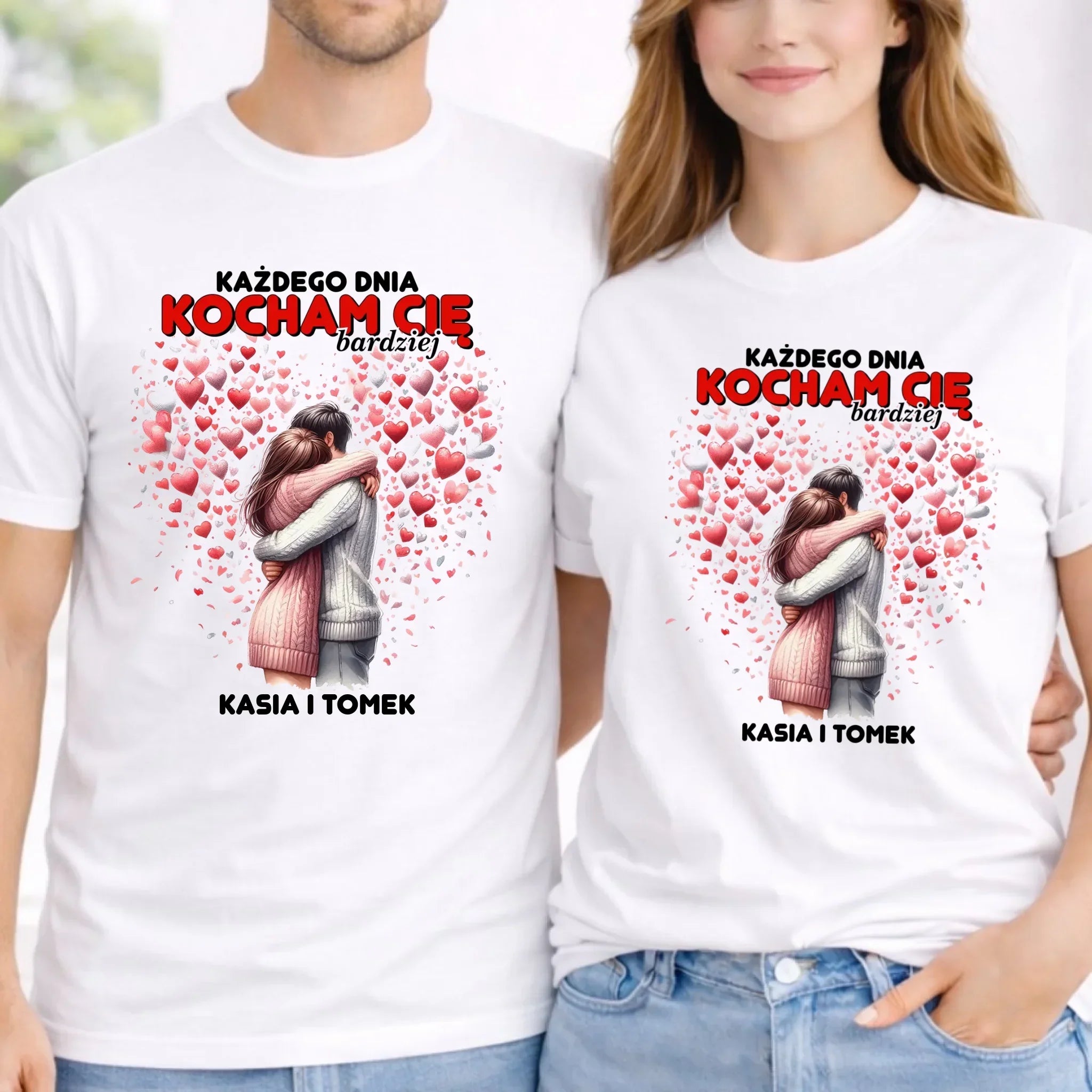 Zestaw koszulek dla par - Każdego dnia kocham Cię bardziej - personalizowany W09 - StoryCups.pl