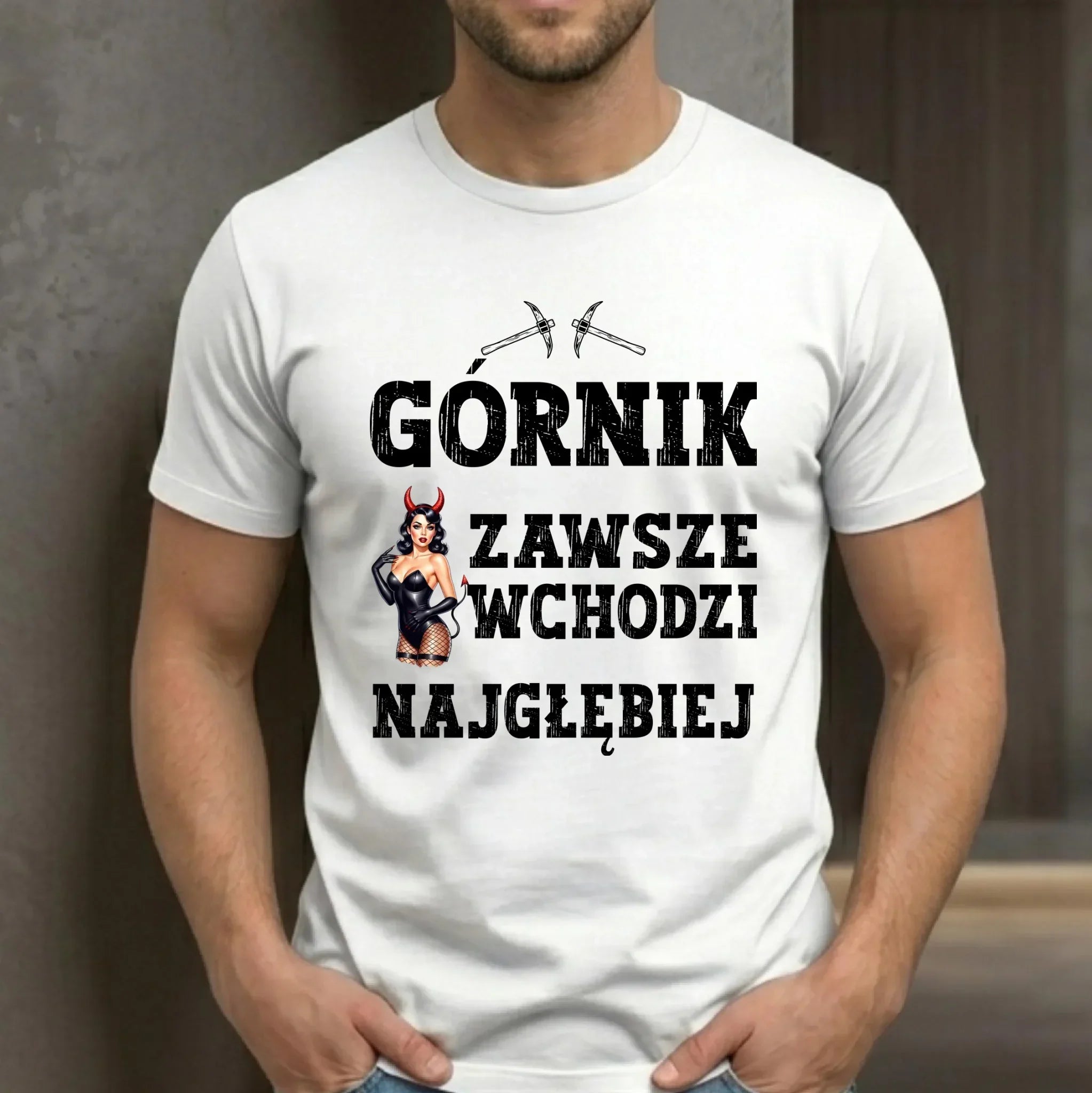 Koszulka męska - prezent dla górnika - Górnik zawsze wchodzi najgłębiej G22 - StoryCups.pl