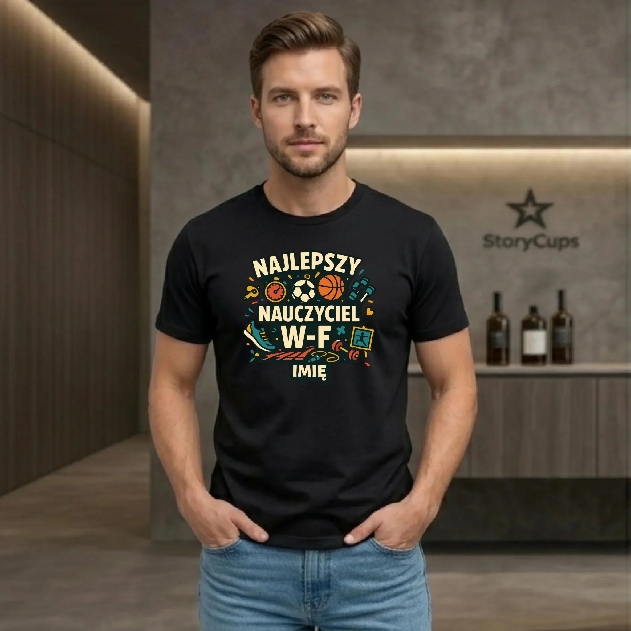 Koszulka męska dla nauczyciela wychowania fizycznego - Najlepszy Nauczyciel W-F - personalizowana N50 - StoryCups.pl