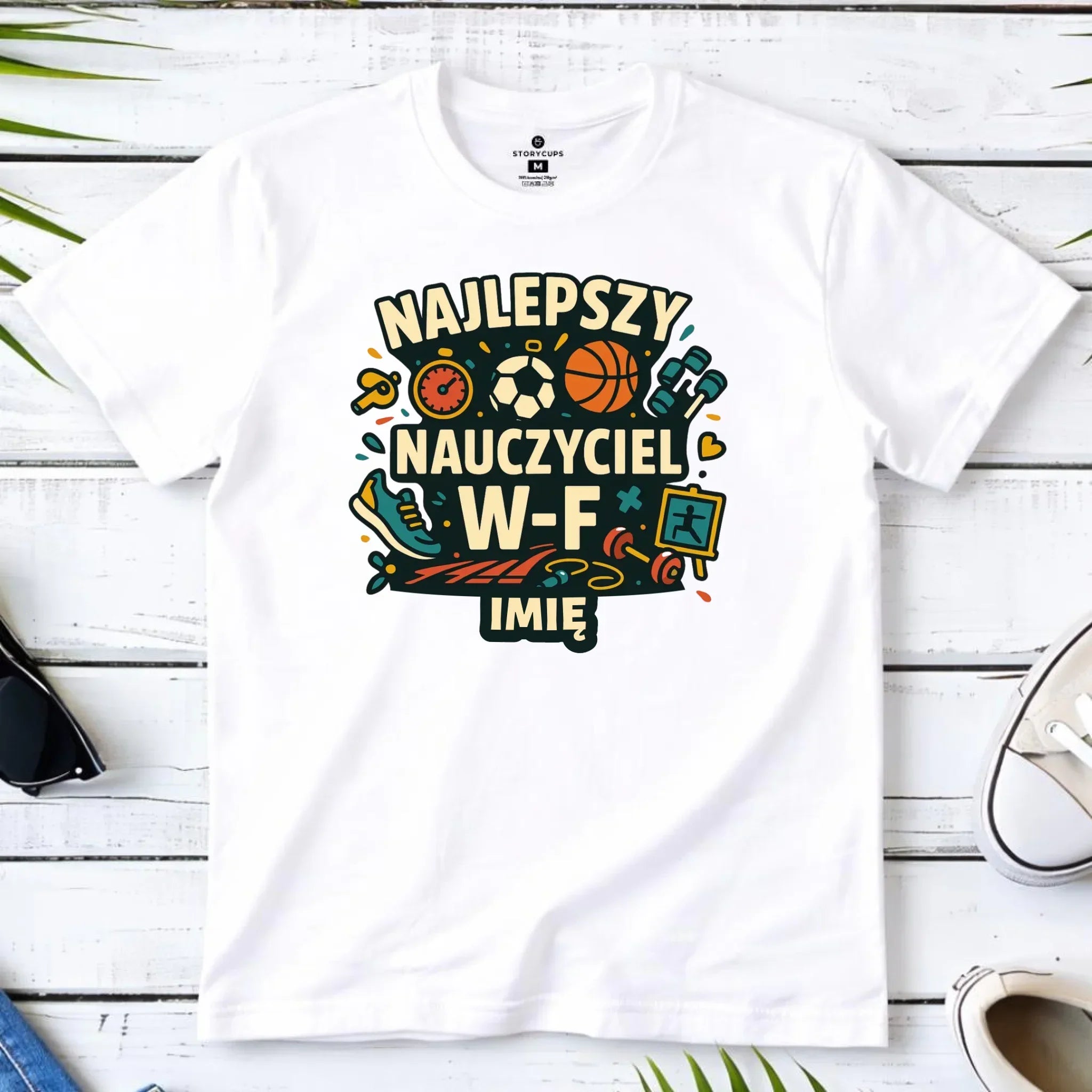 Koszulka męska dla nauczyciela wychowania fizycznego - Najlepszy Nauczyciel W-F - personalizowana N50 - StoryCups.pl